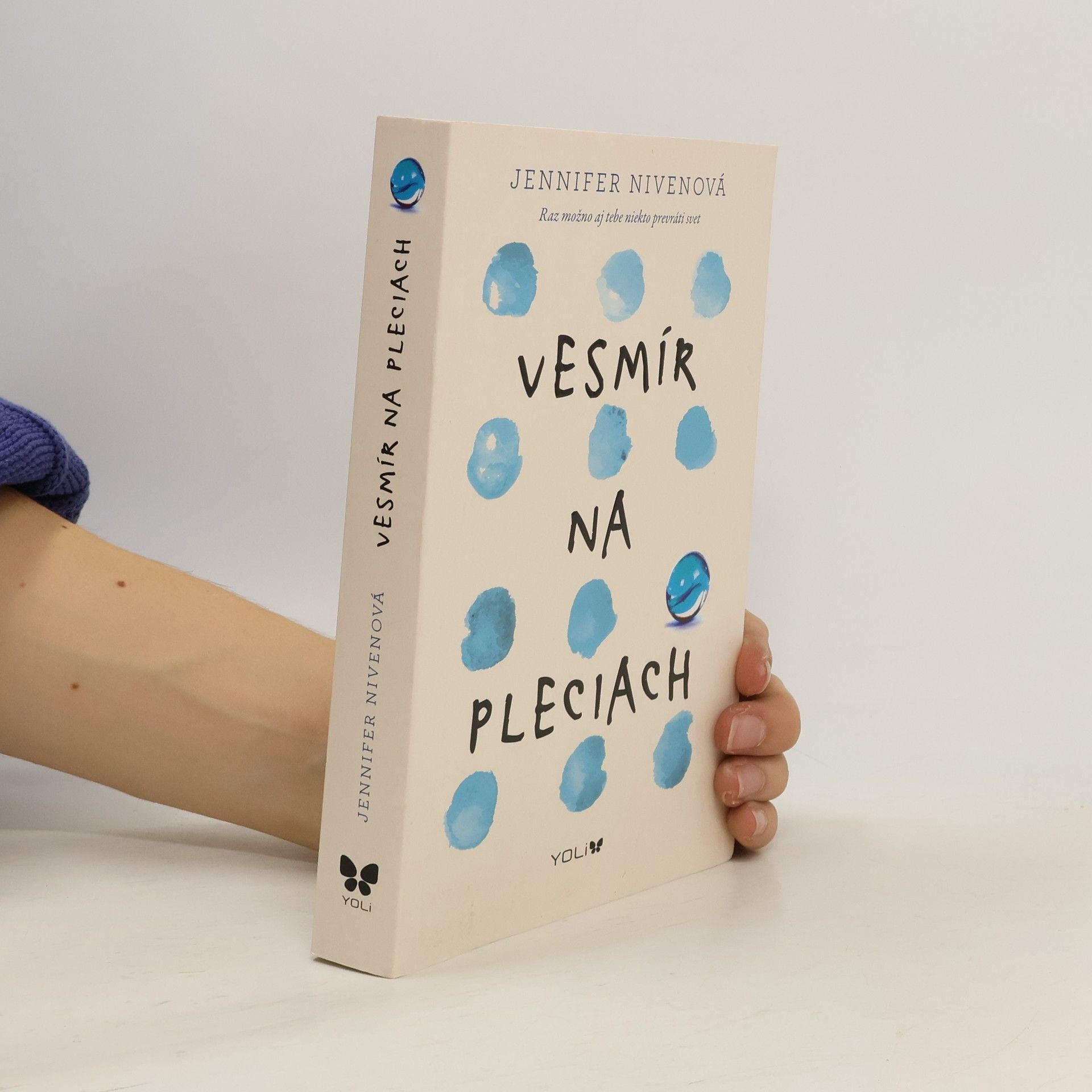 Jennifer Niven Vesmír na pleciach