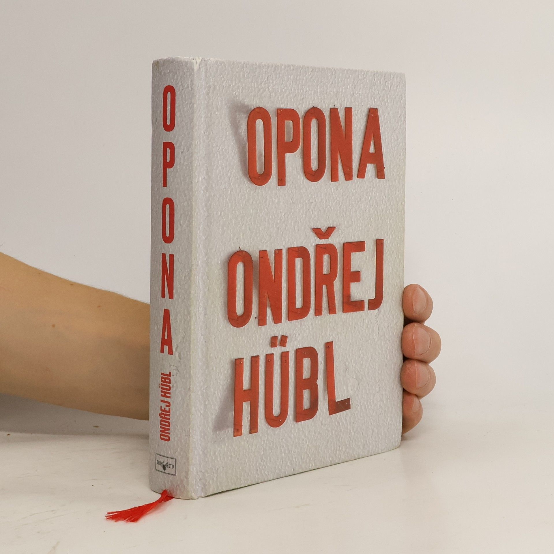 Ondřej Hübl Opona