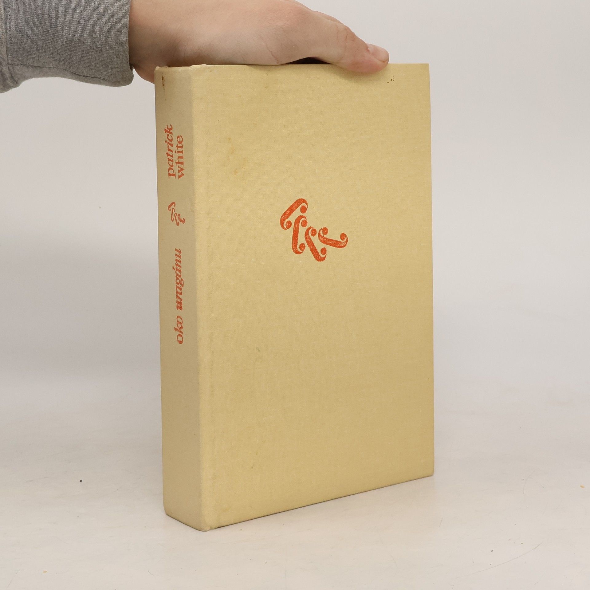 Patrick White Oko uragánu