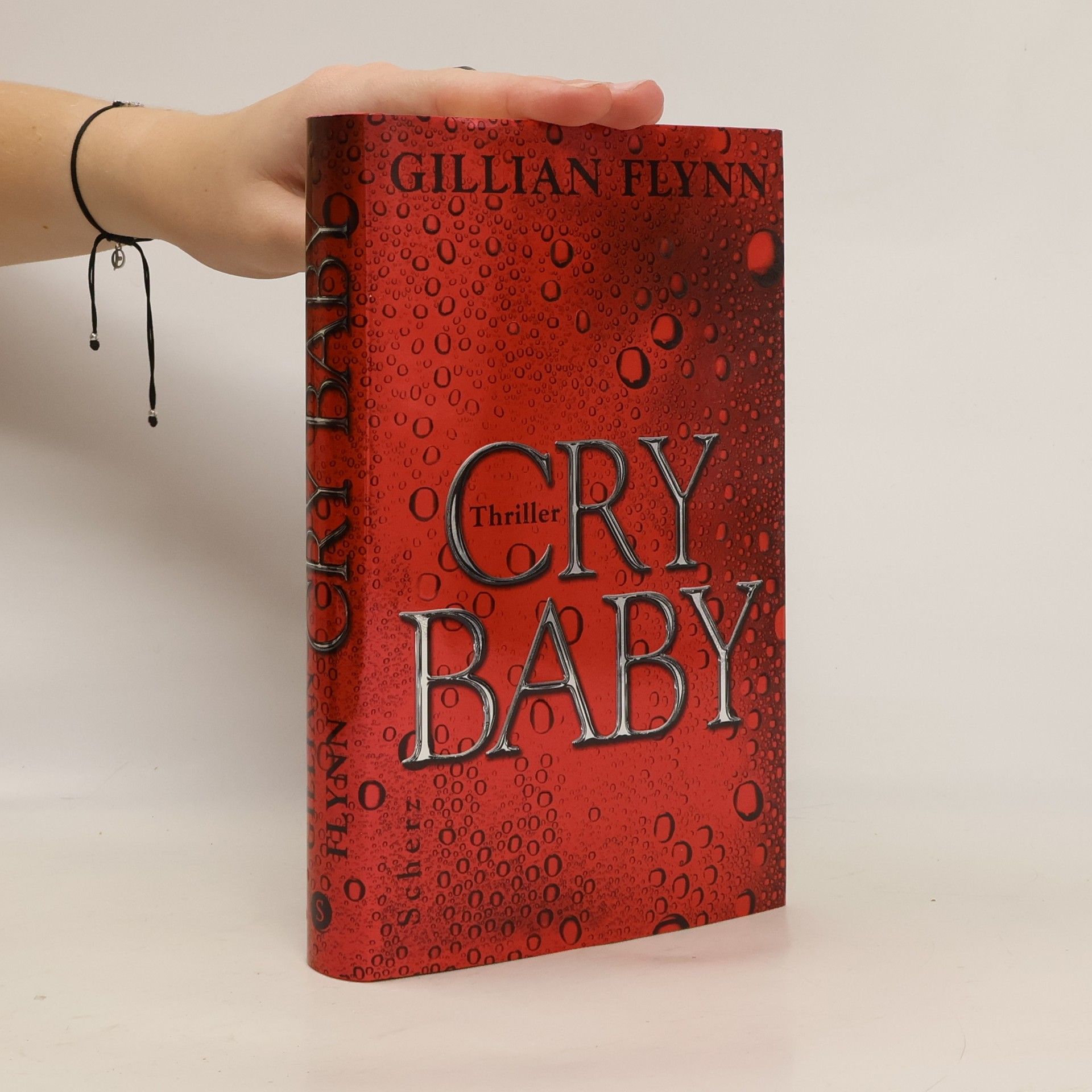 Gillian Flynn Cry baby
