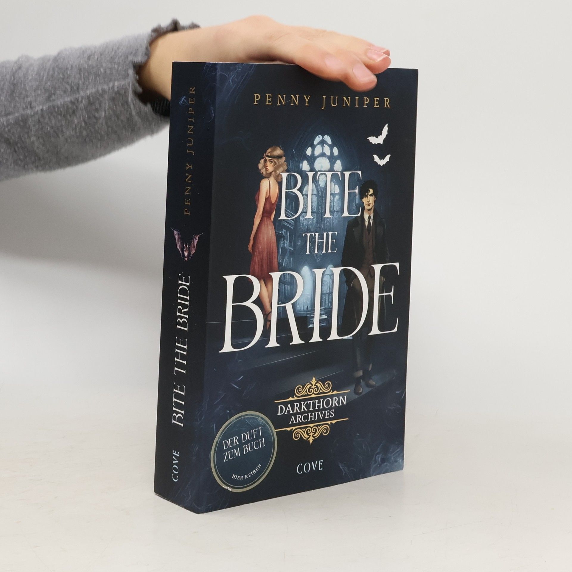 Darkthorn Archives 1: Bite the Bride