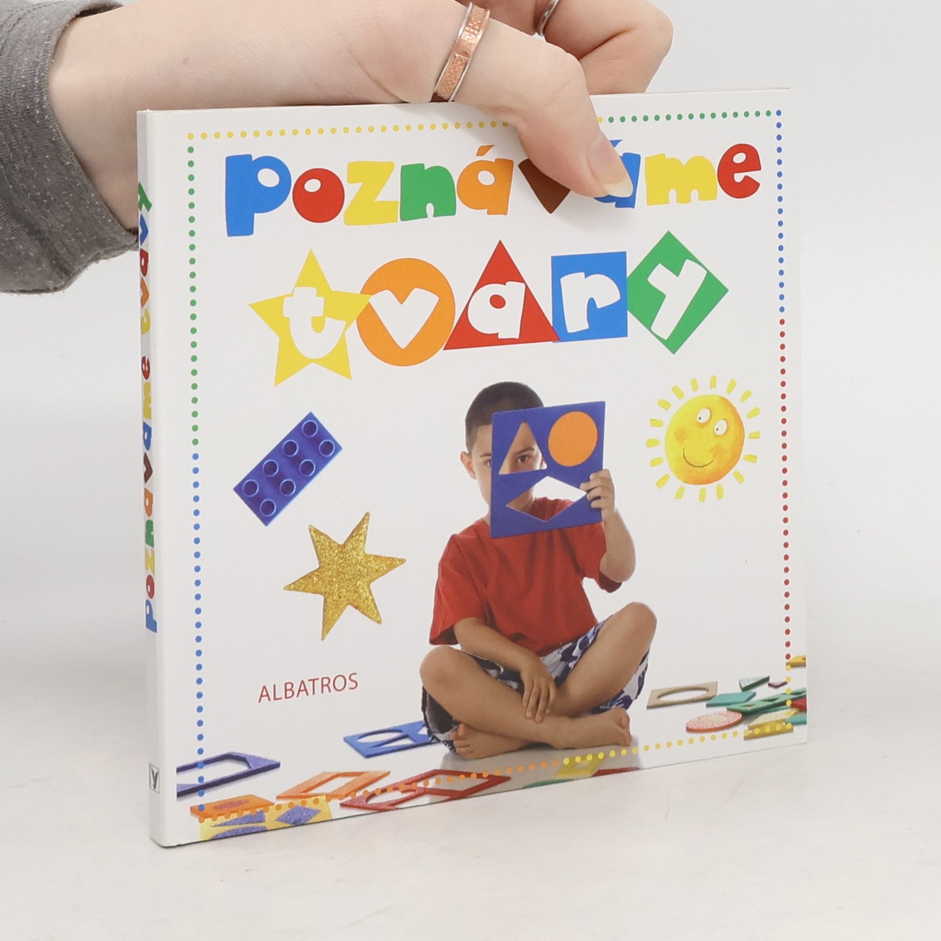 AA.VV. Poznáváme tvary