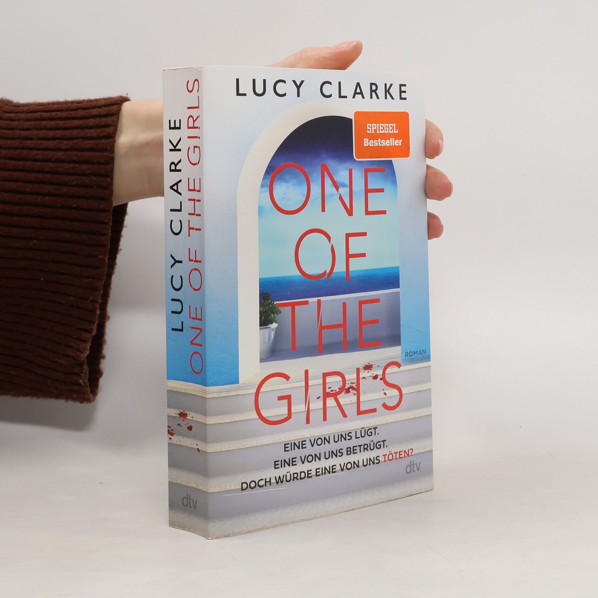 Lucy Clarke One of the Girls