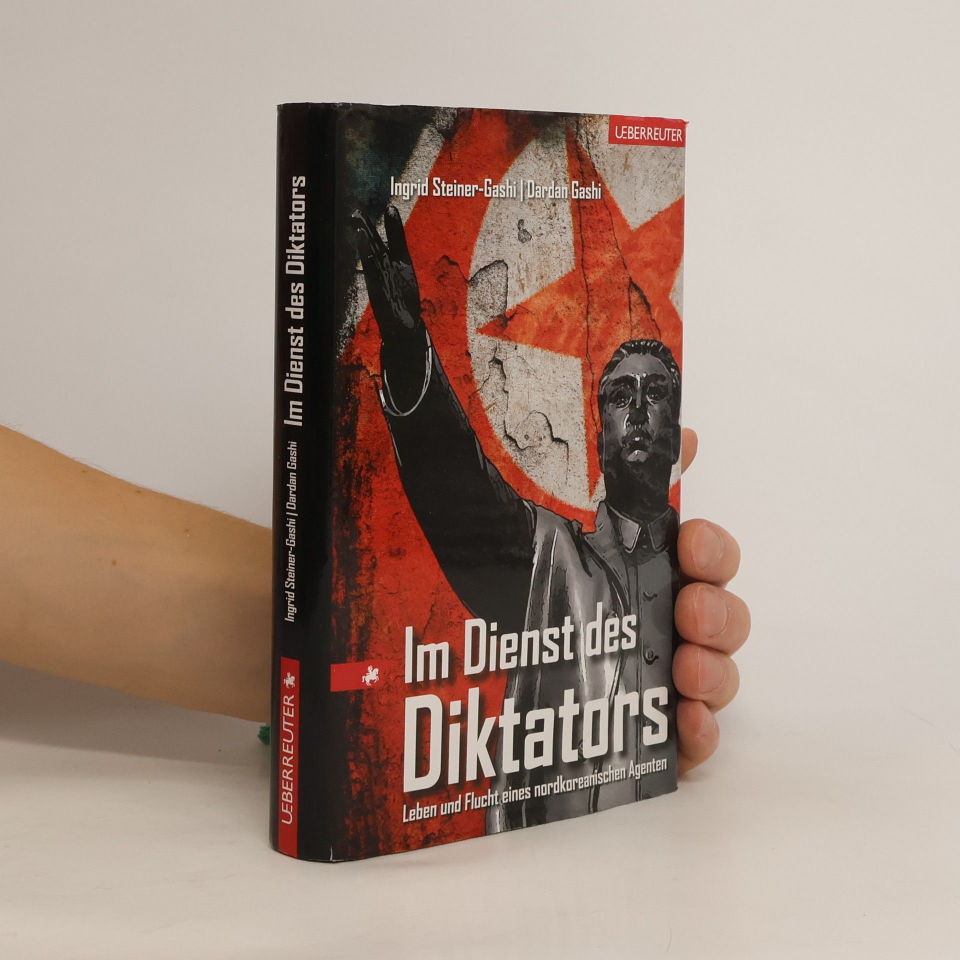 Ingrid Steiner Gashi Im Dienst des Diktators