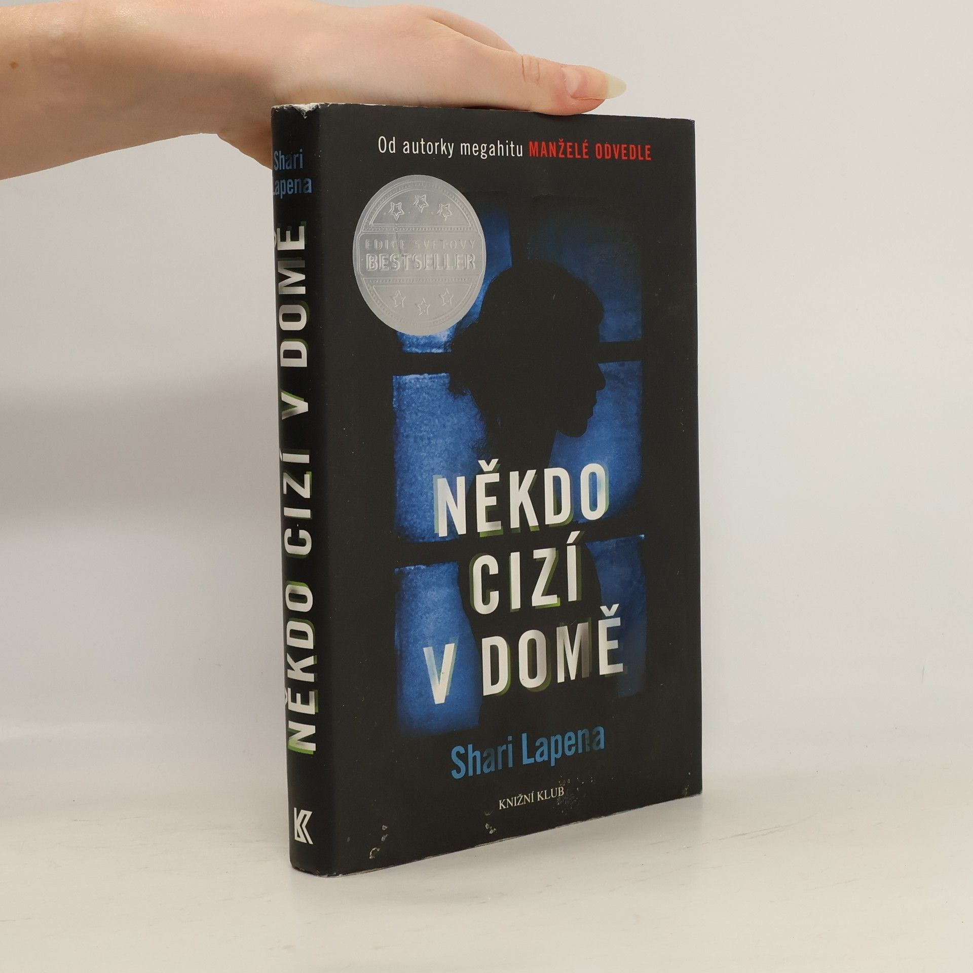 Shari Lapena Někdo cizí v domě