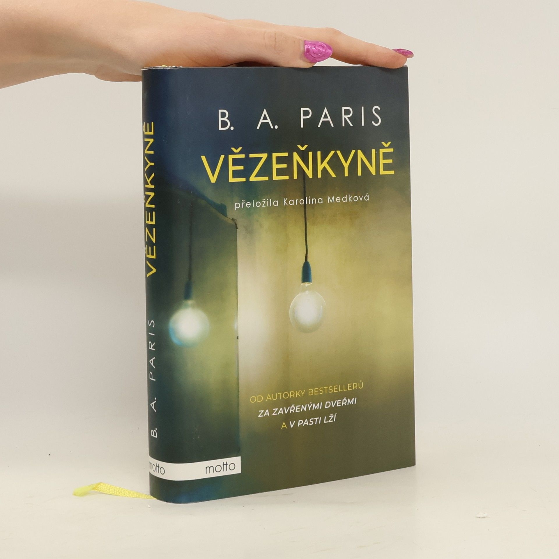 B.A. Paris Vězenkyně
