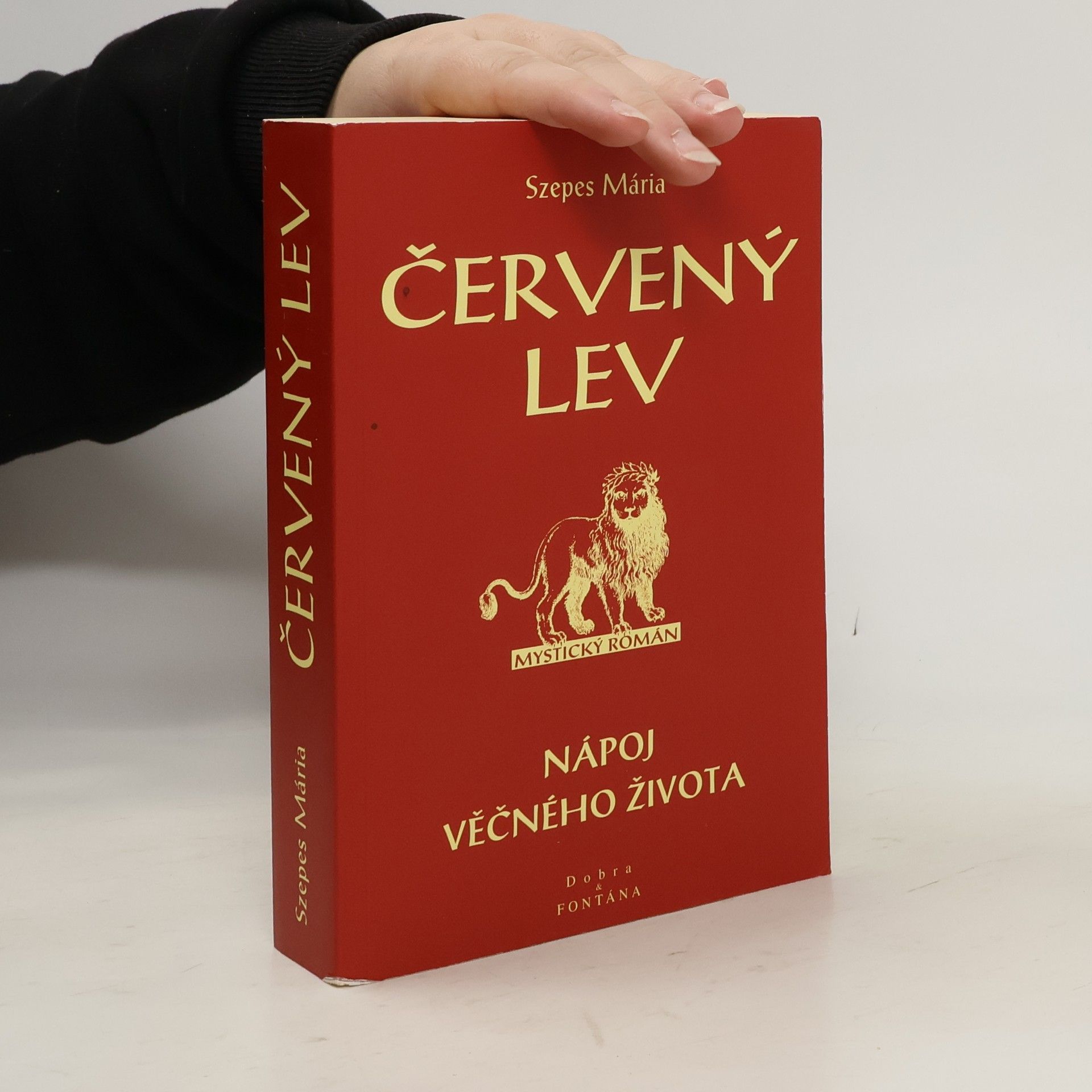 Mária Szépes Červený lev