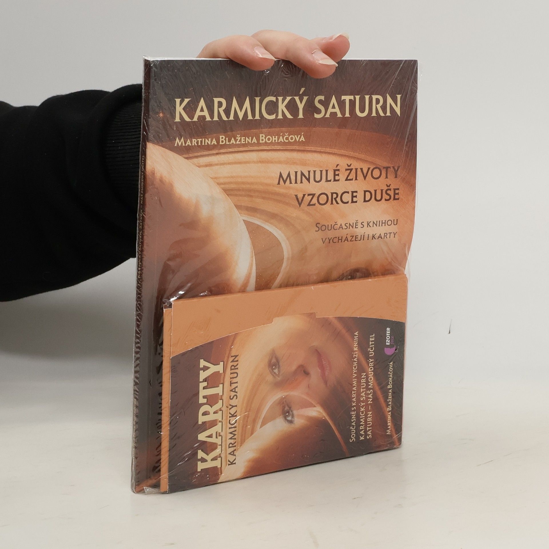 Karmický Saturn : Saturn - náš moudrý učitel : minulé životy, vzorce duše