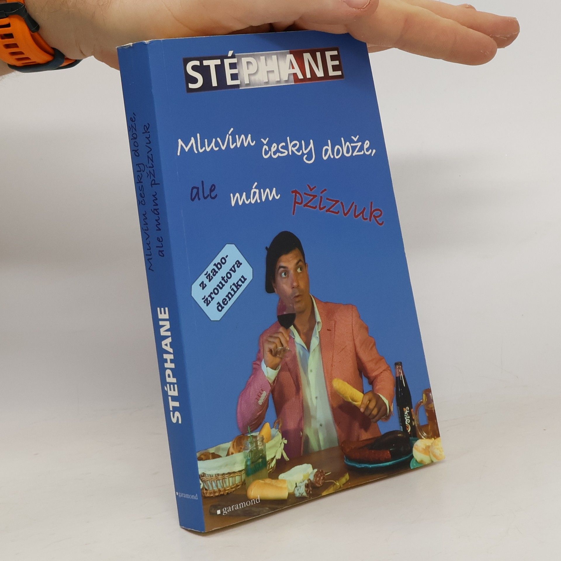 Mluvím česky dobže, ale mám pžízvuk