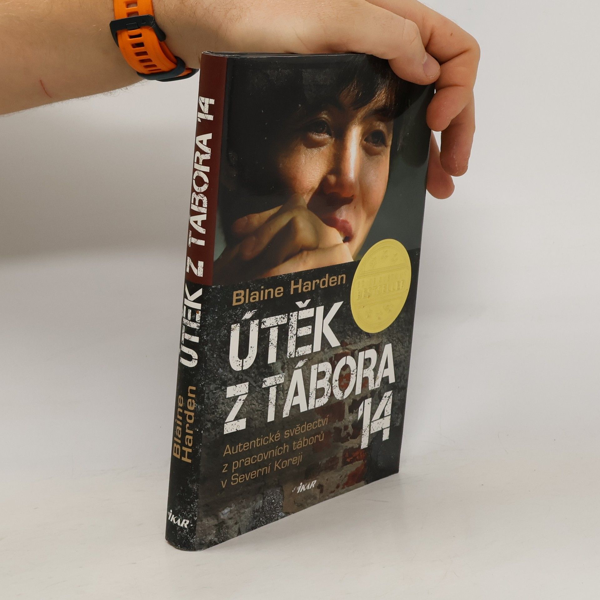 Blaine Harden Útěk z Tábora 14