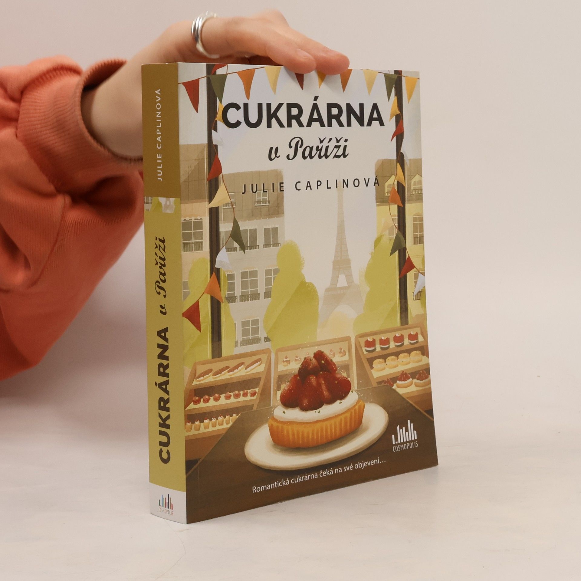 Julie Caplinová Cukrárna v Paříži