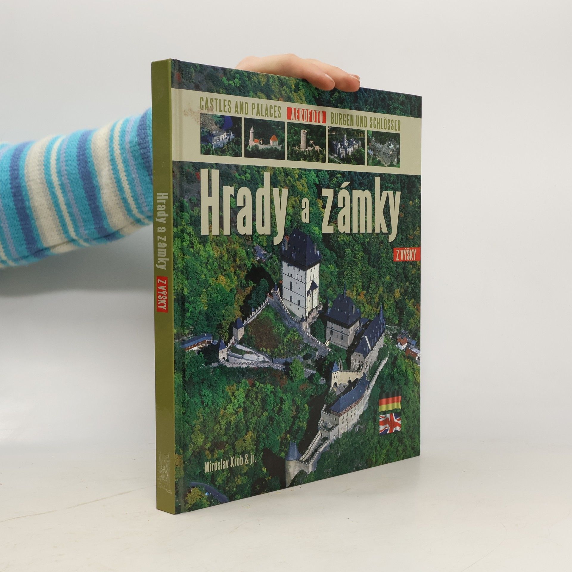 Hrady a zámky: Z výšky. Castles and palaces: Aerofoto. Burgen und Schlösser: Aerofoto