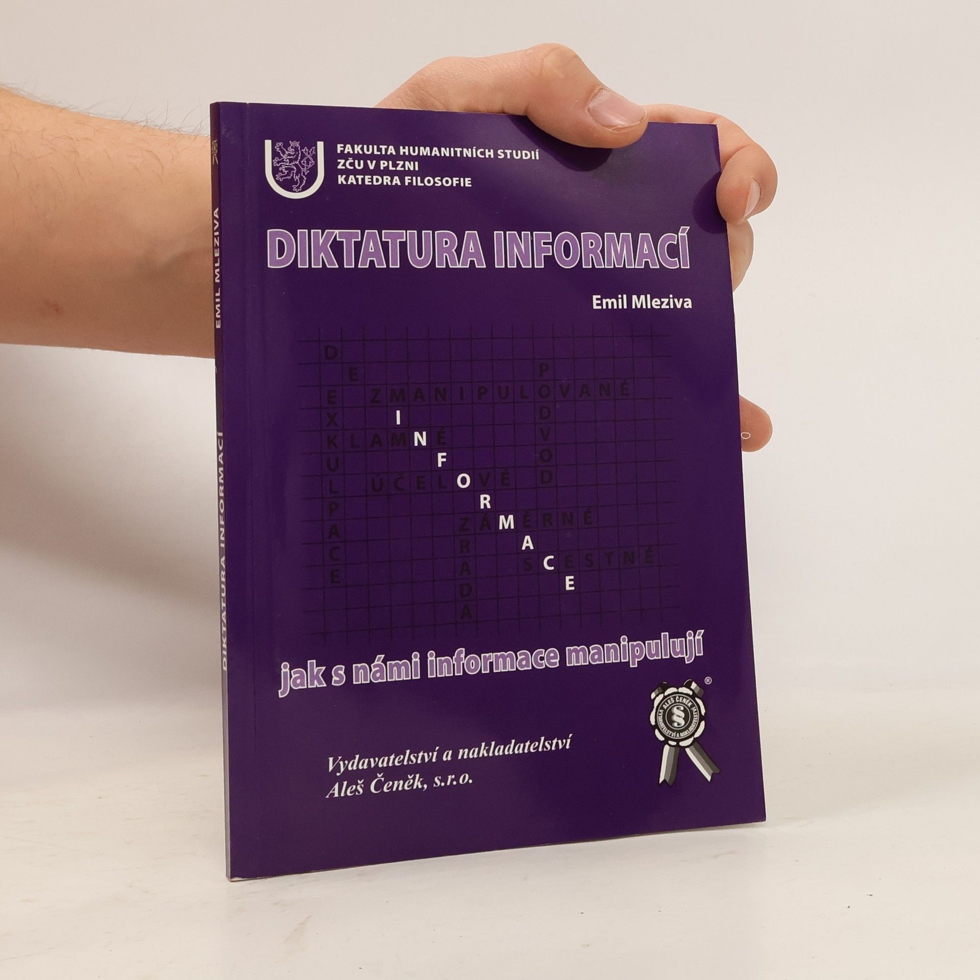 Diktatura informací