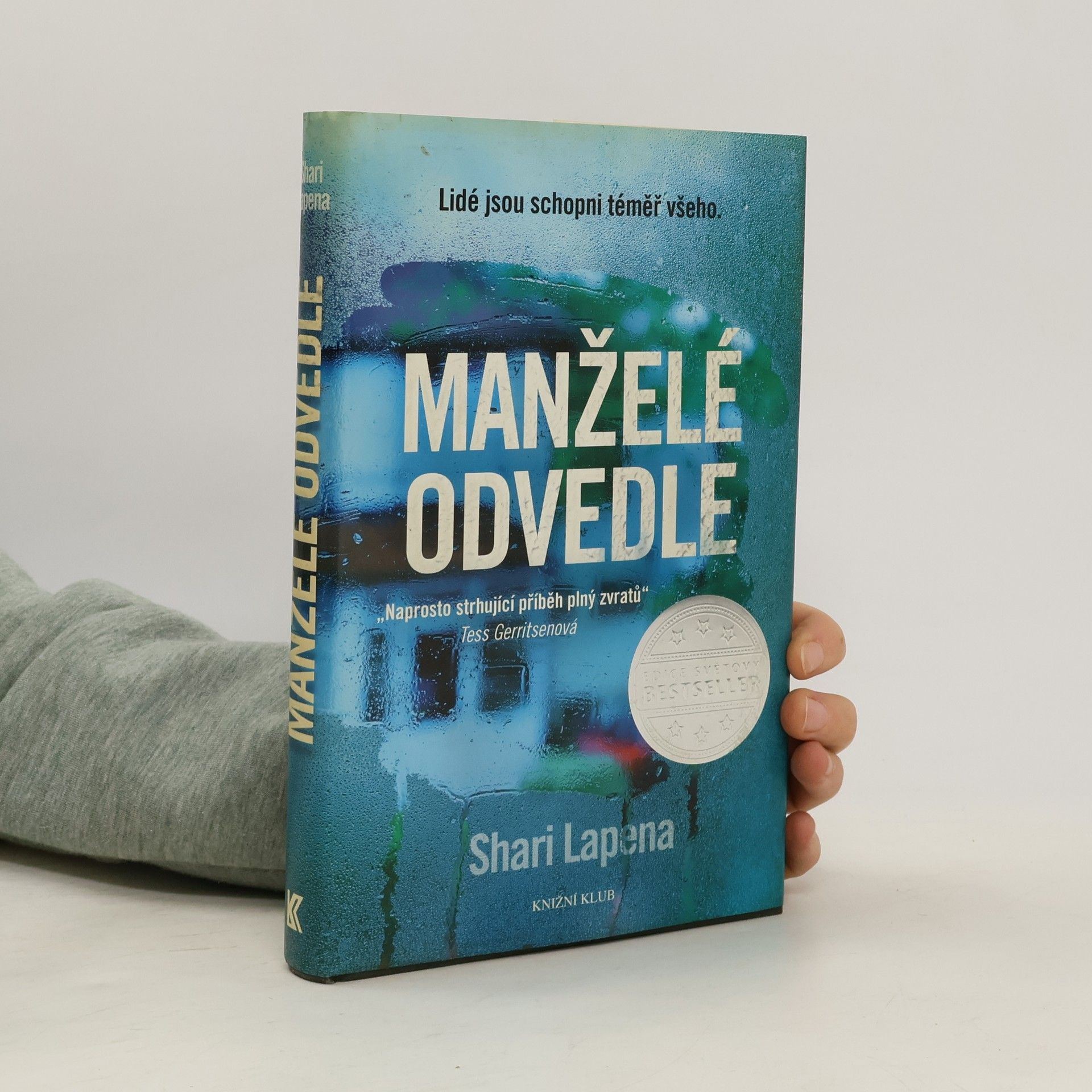 Shari Lapena Manželé odvedle