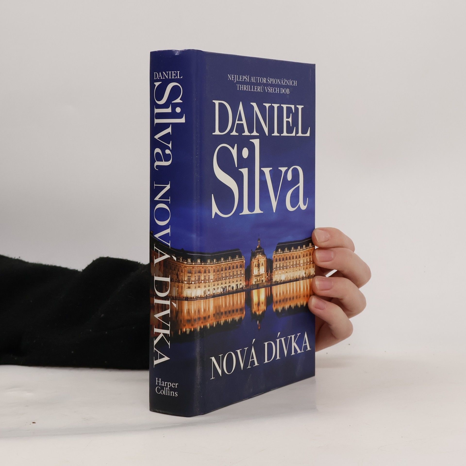 Daniel Silva Nová dívka