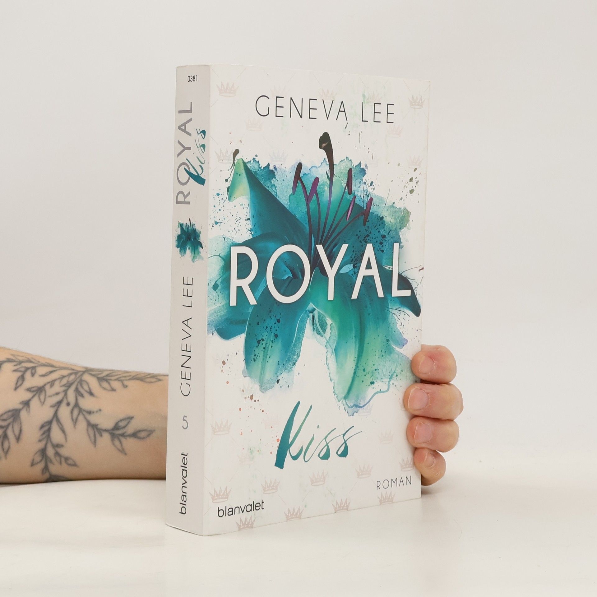 Geneva Lee Royal Kiss