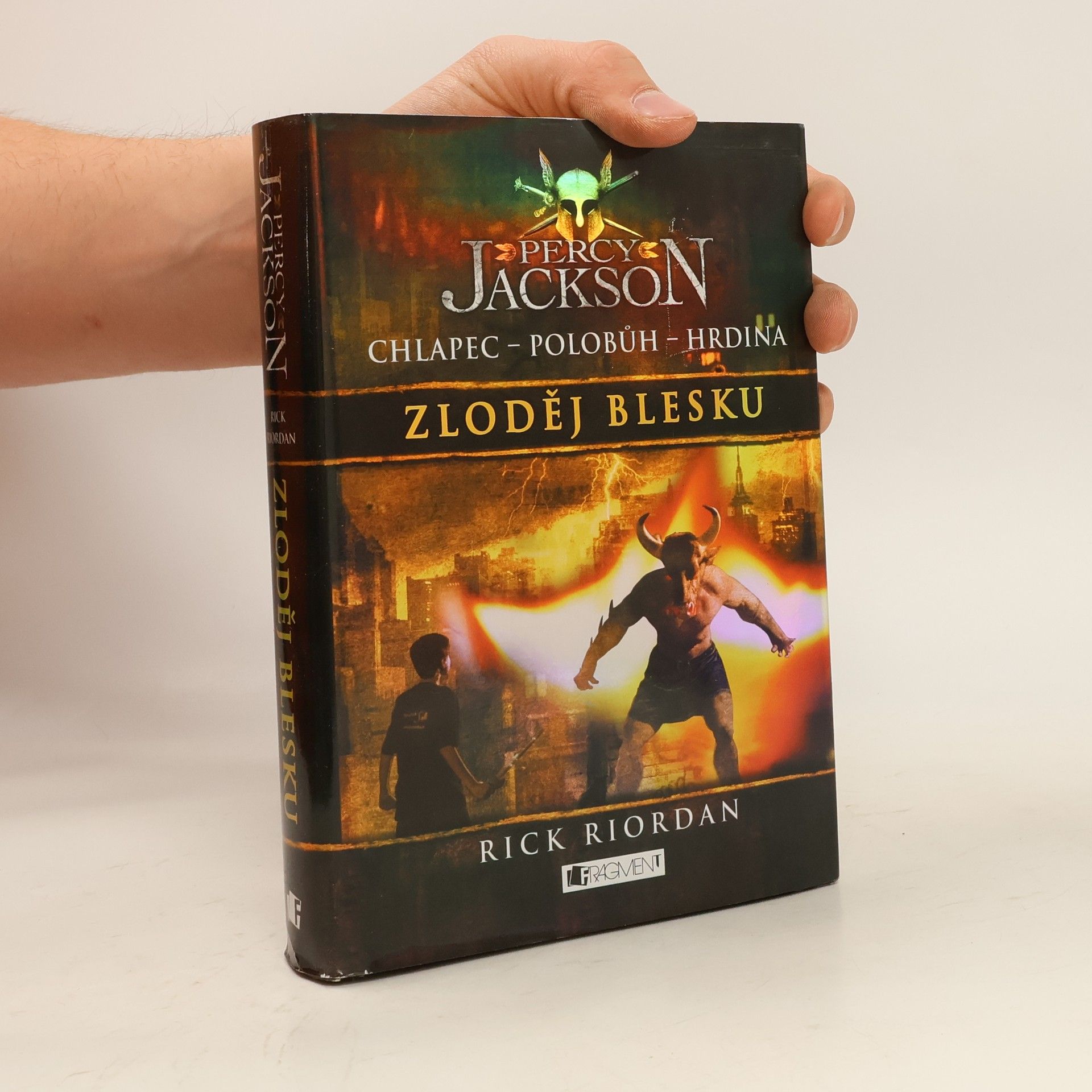 Rick Riordan Percy Jackson. Zloděj blesku