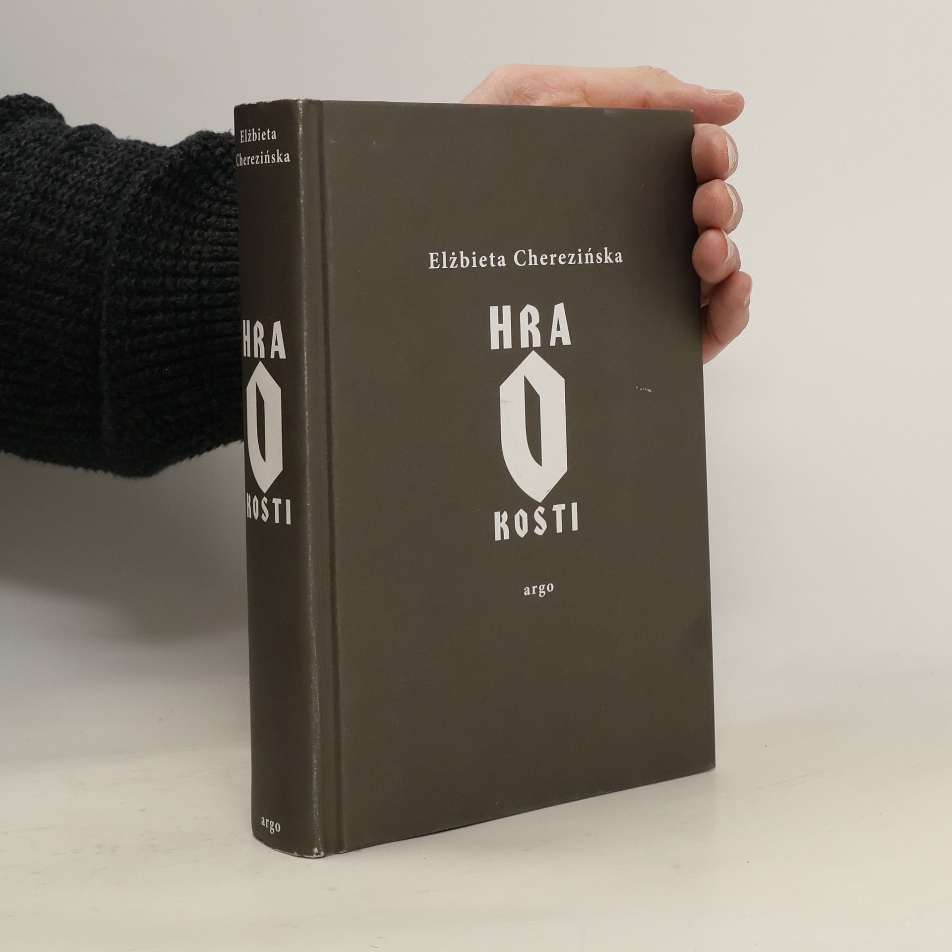 Elżbieta Cherezińska Hra o kosti