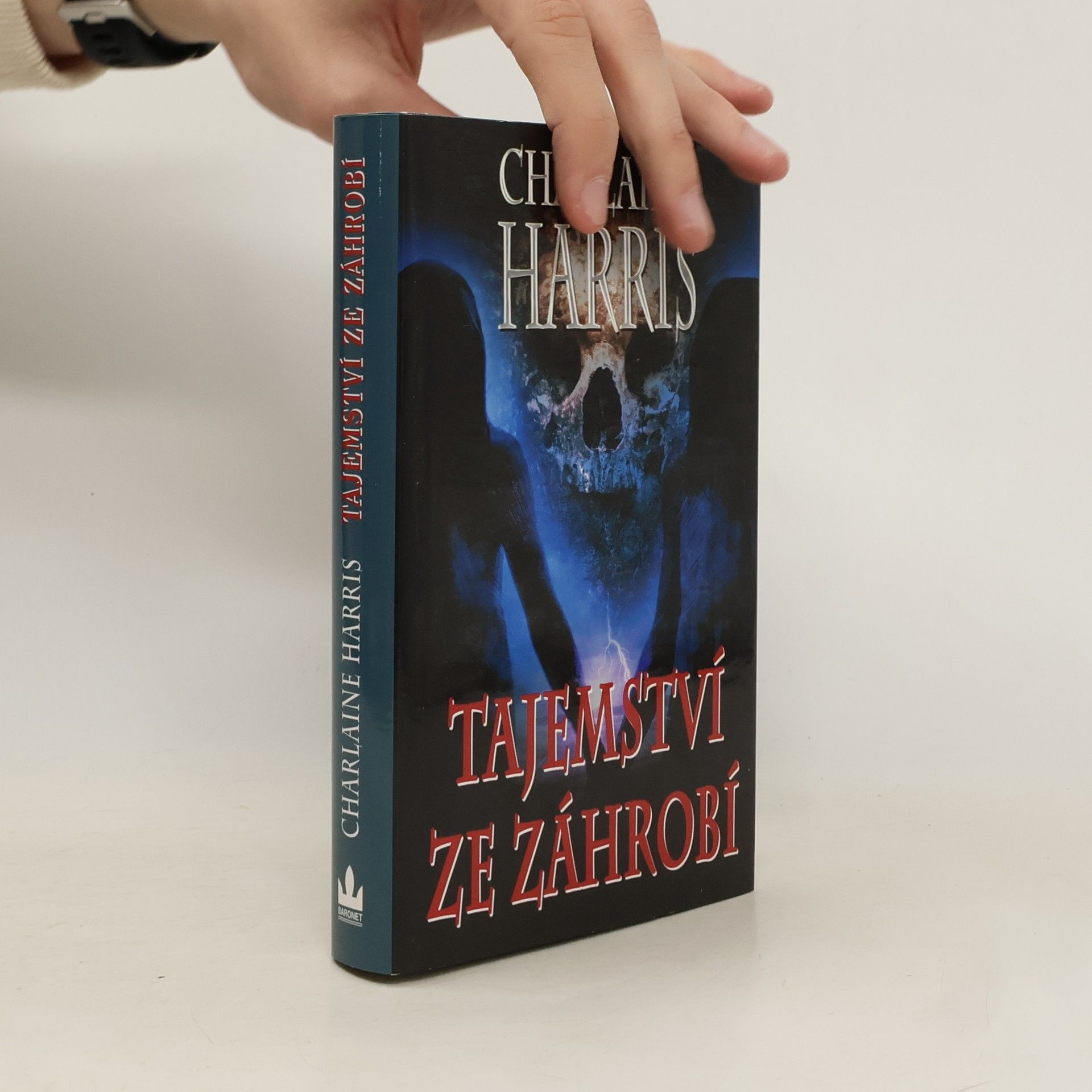 Charlaine Harris Tajemství ze záhrobí