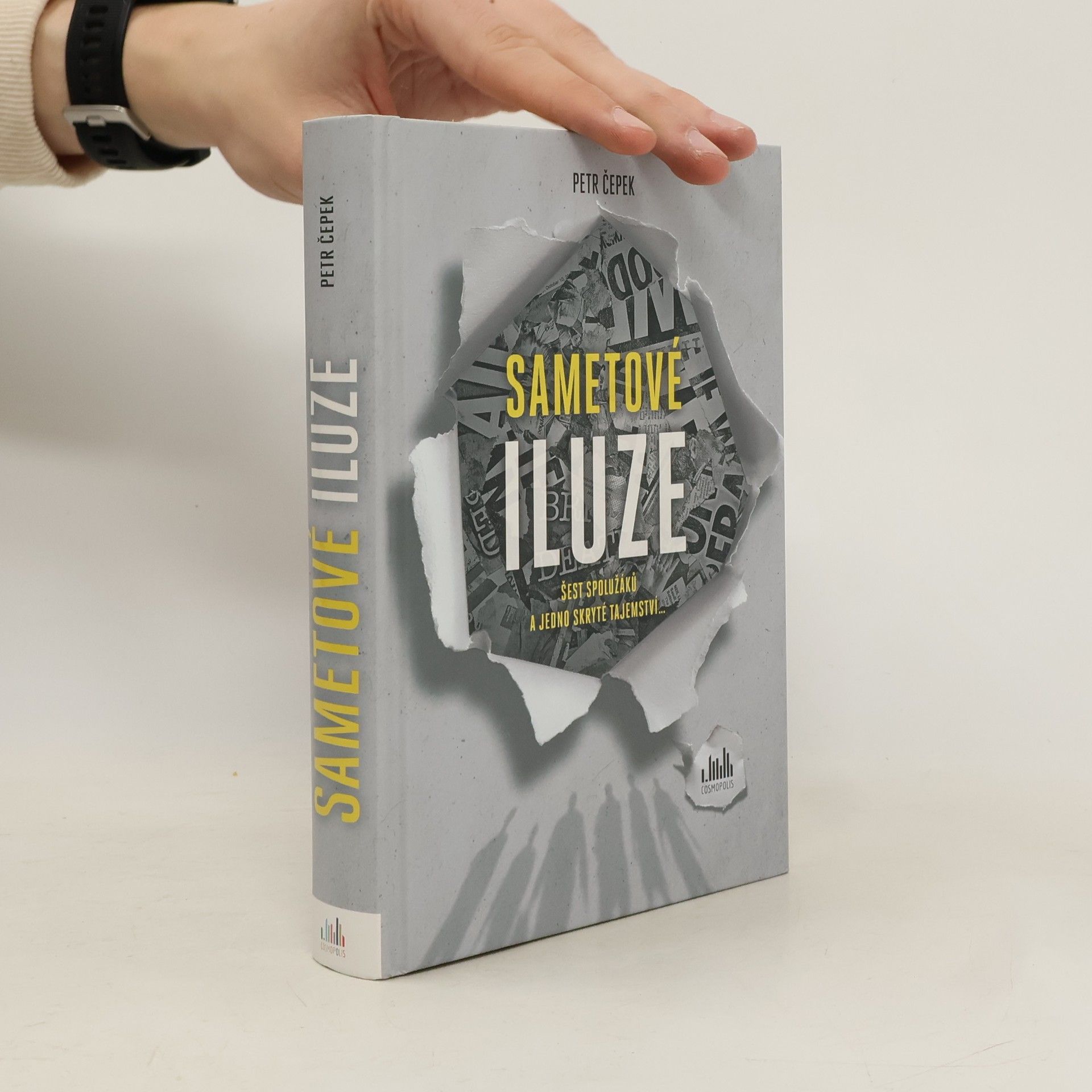 Sametové iluze : šest spolužáků a jedno skryté tajemství...