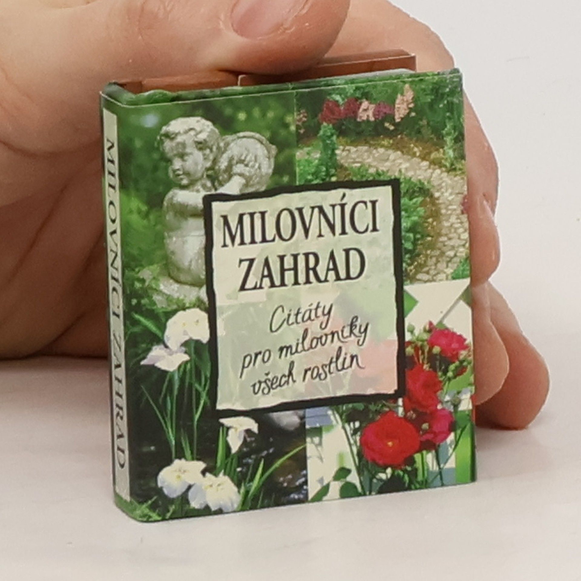 AA.VV. Milovníci zahrad
