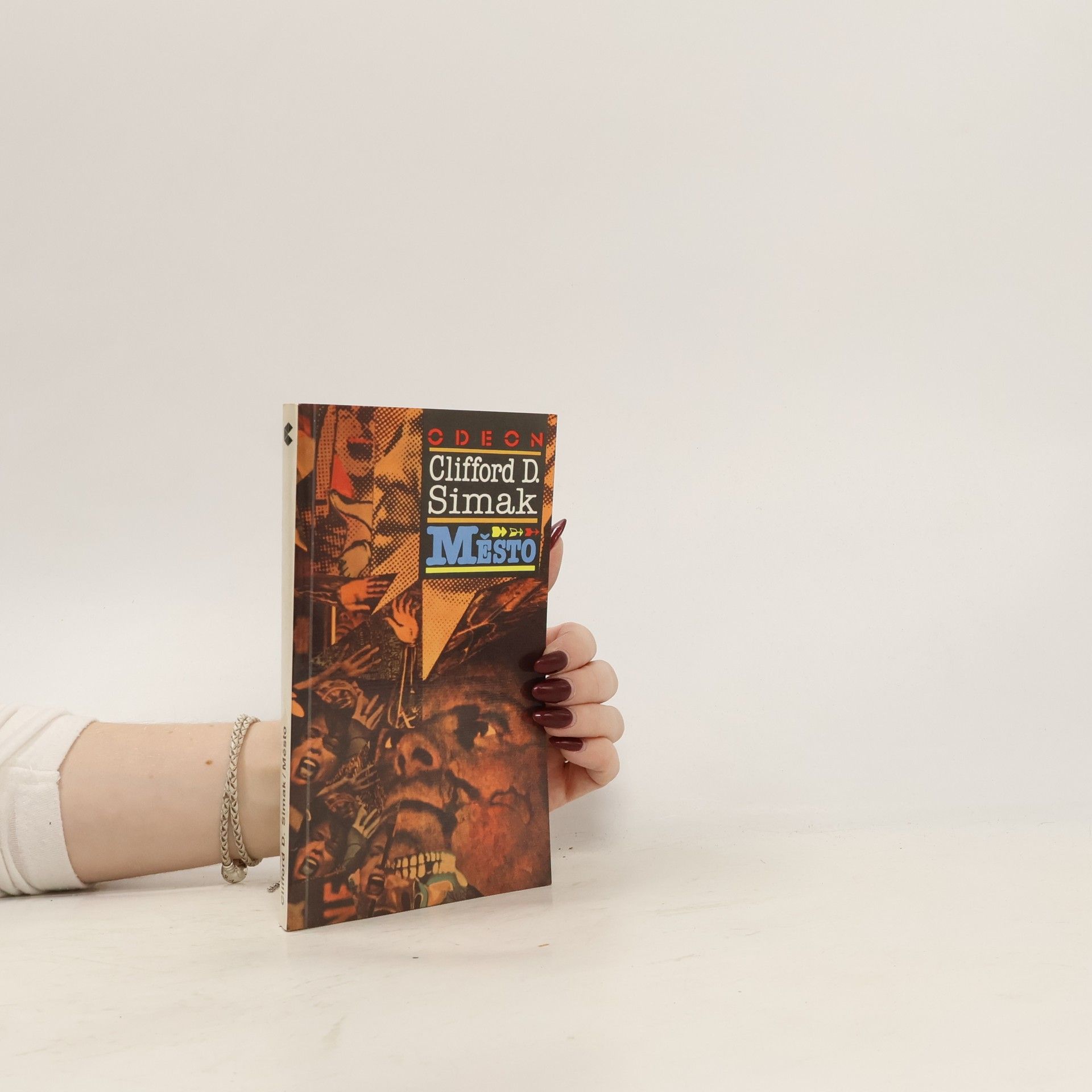 Clifford D. Simak Město