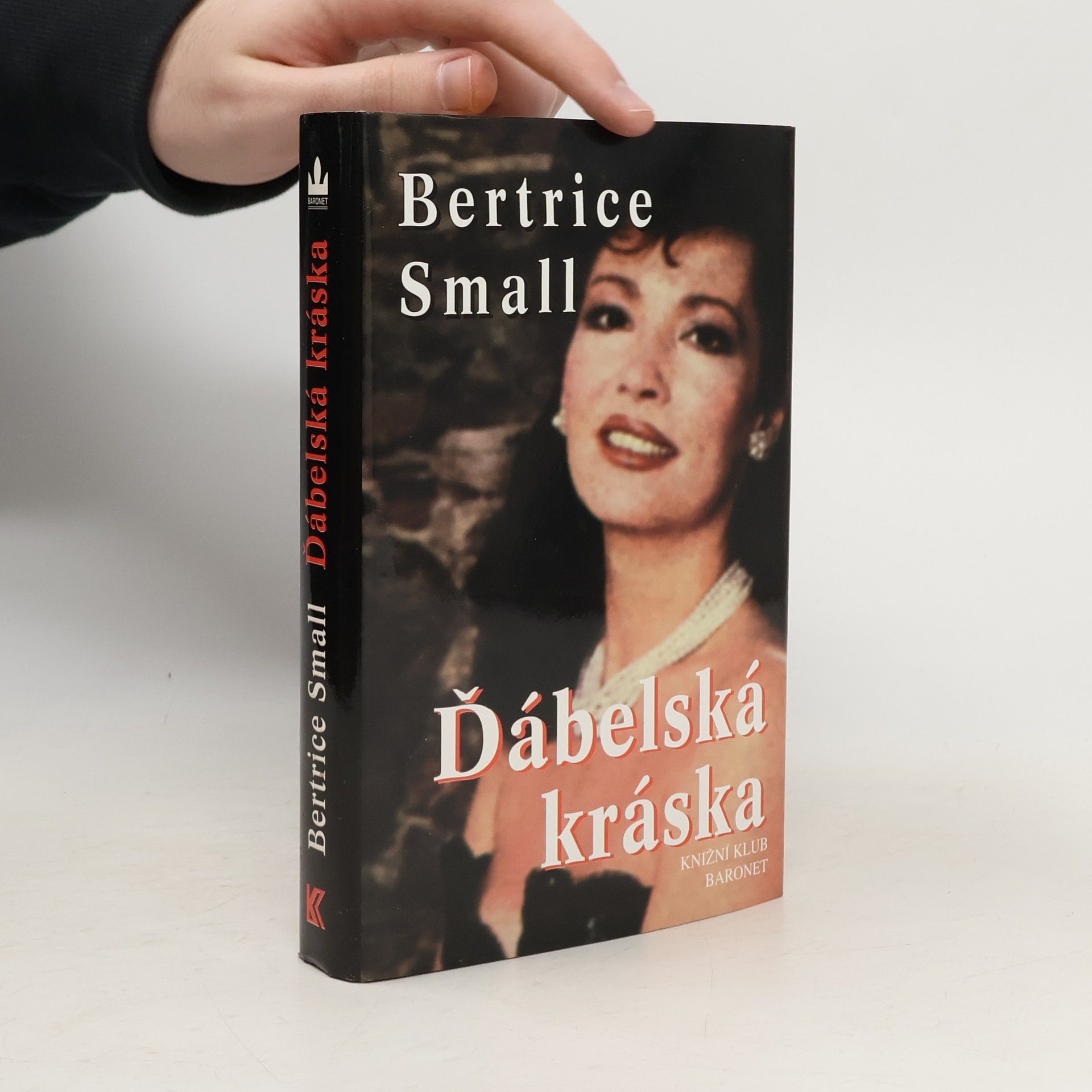 Bertrice Small Ďábelská kráska