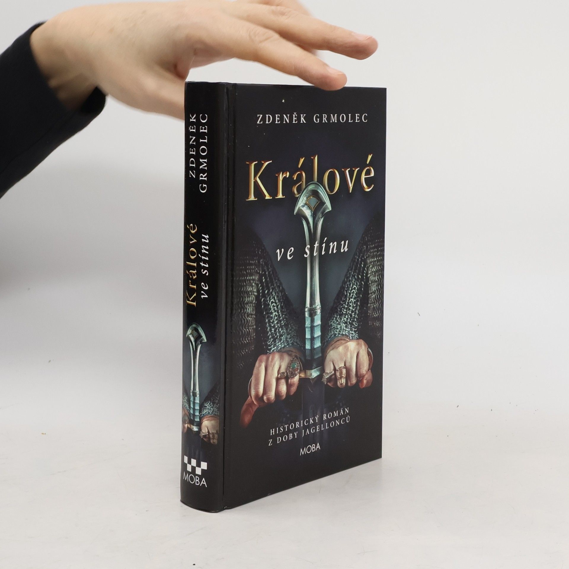 Zdeněk Grmolec Králové ve stínu