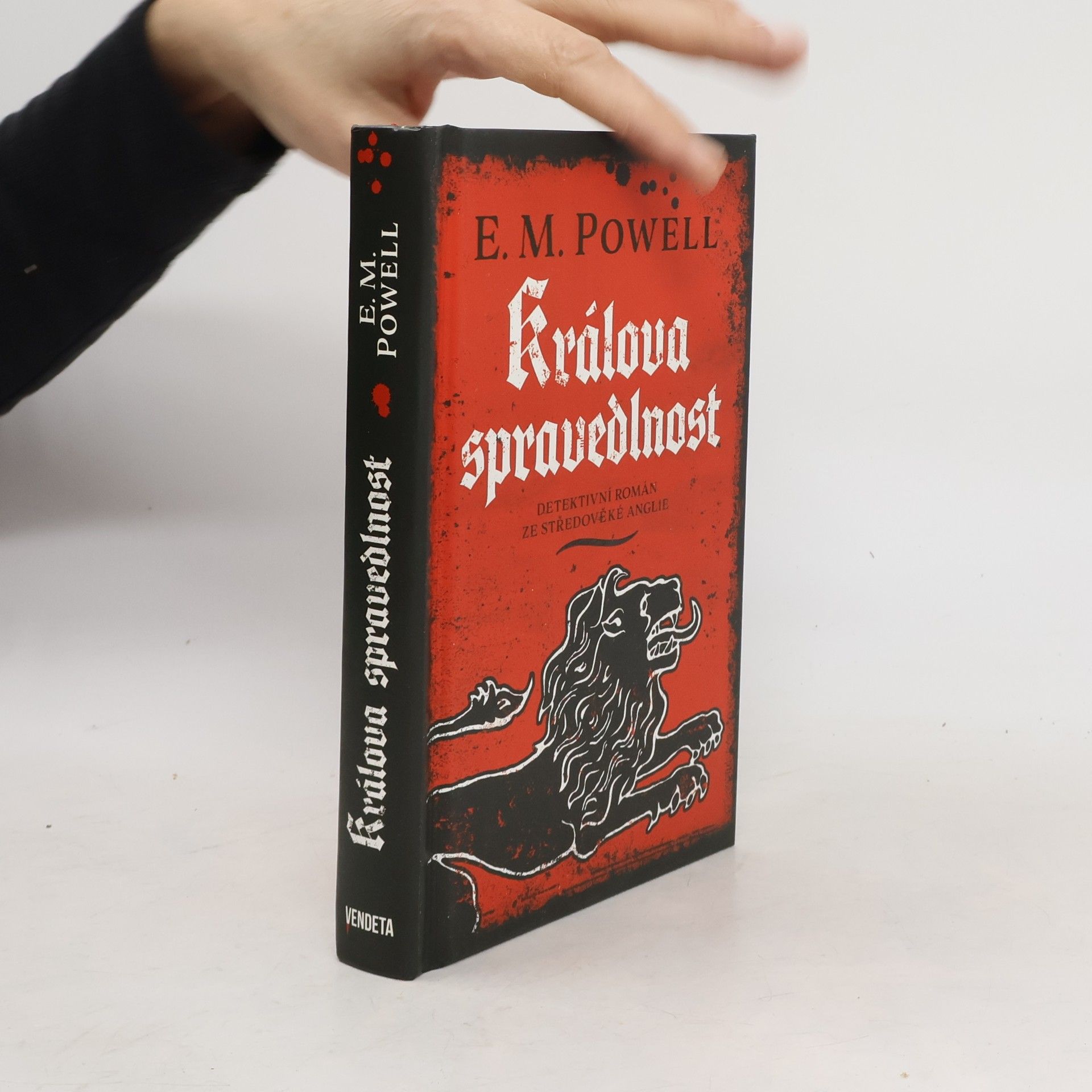 E. M. Powell Králova spravedlnost