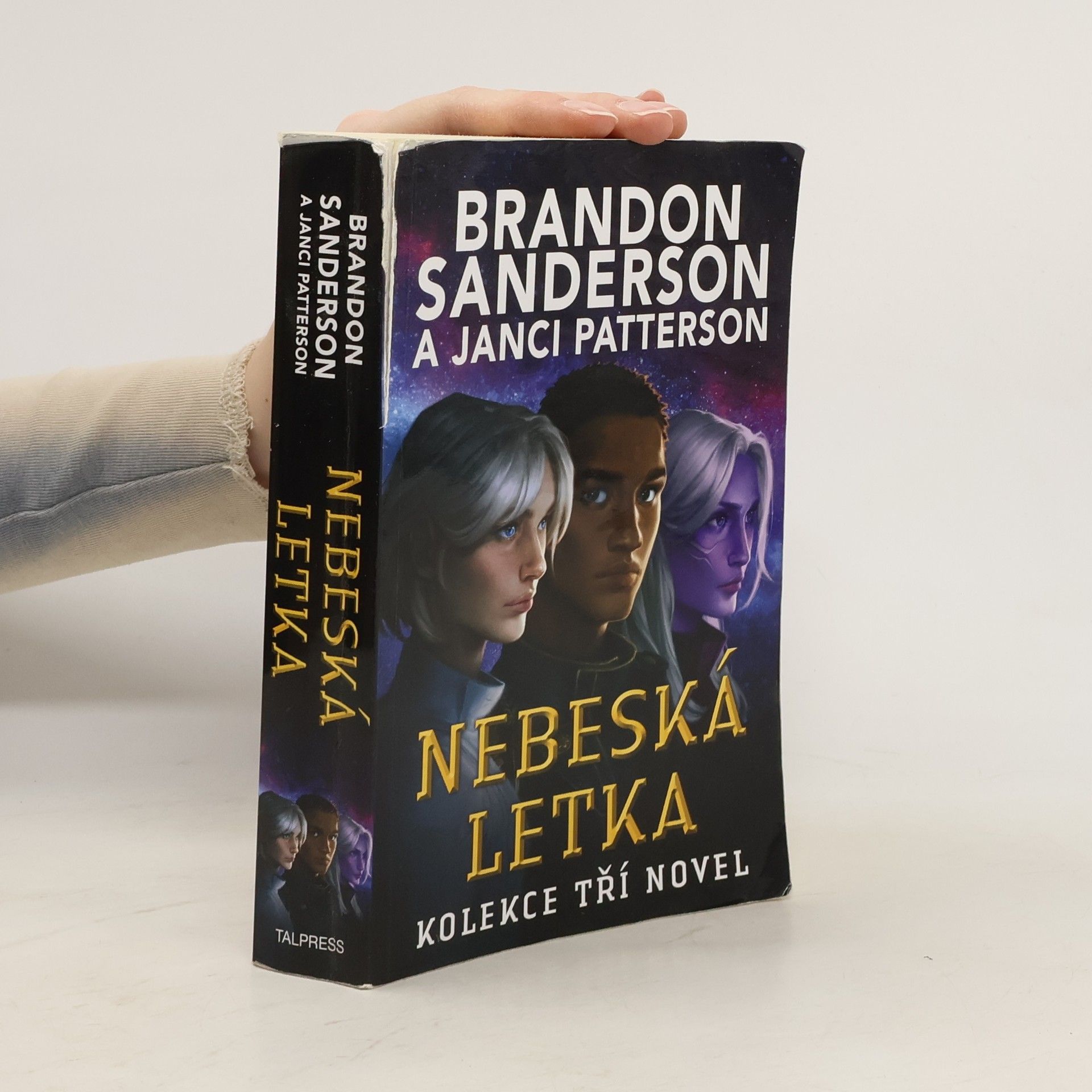 Brandon Sanderson Nebeská letka