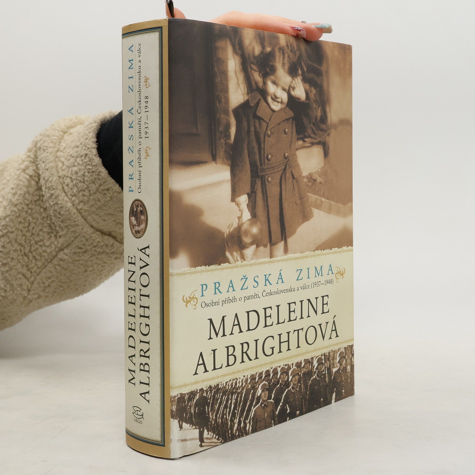 Madeleine Albright Pražská zima