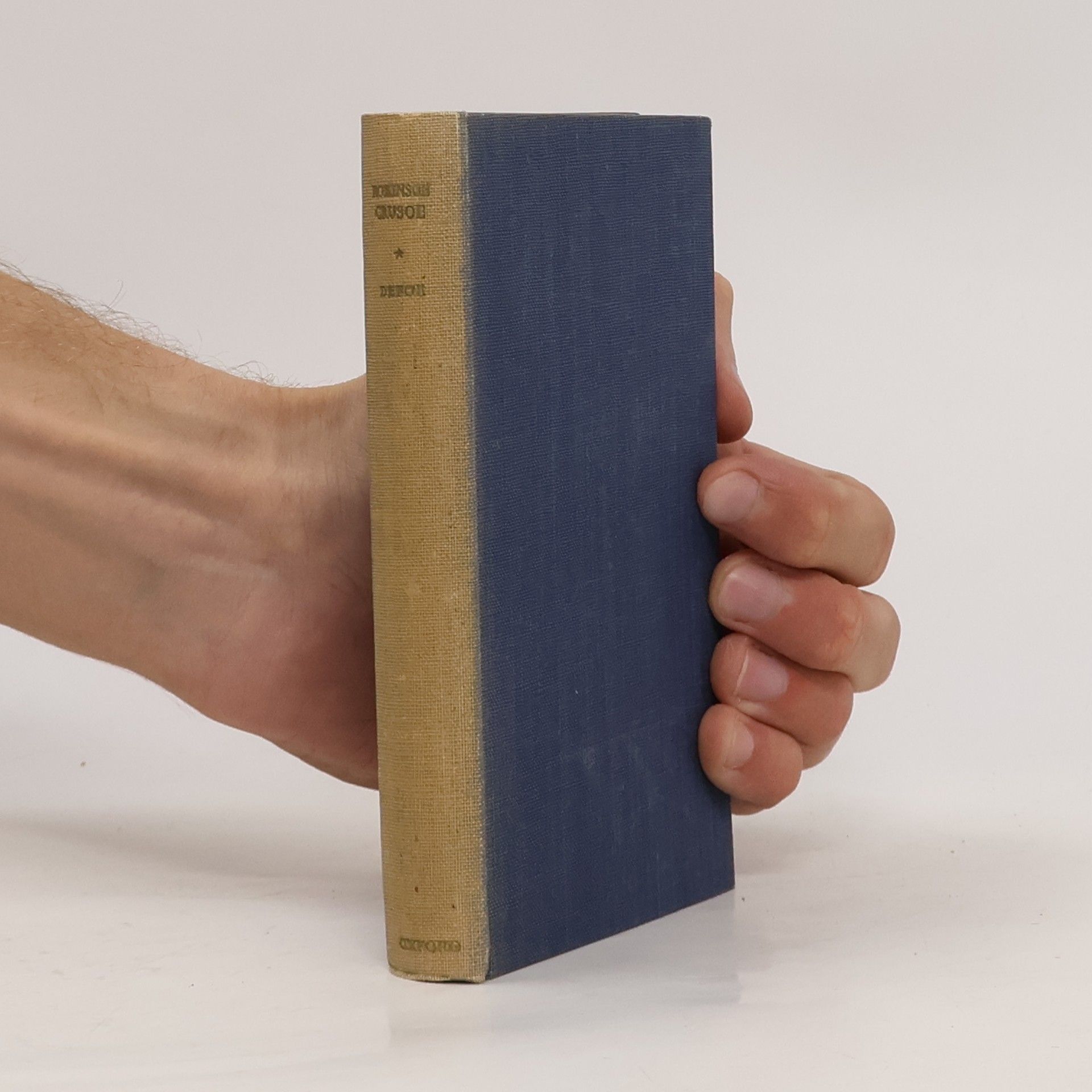 Daniel Defoe The Life & Adventures of Robinson Crusoe