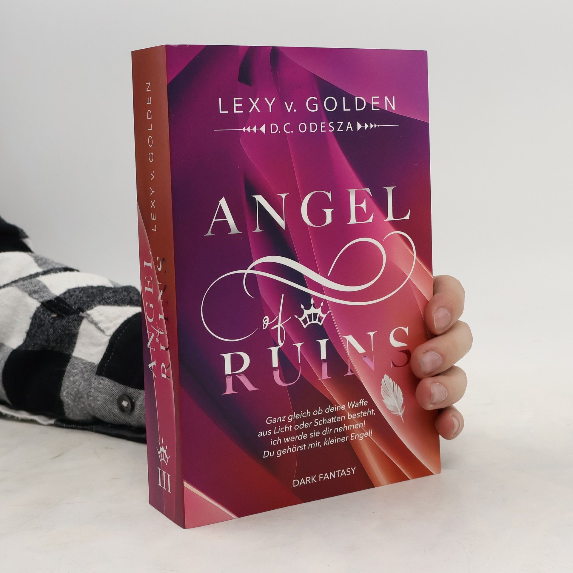 Angel of Ruins. Dark Fantasy