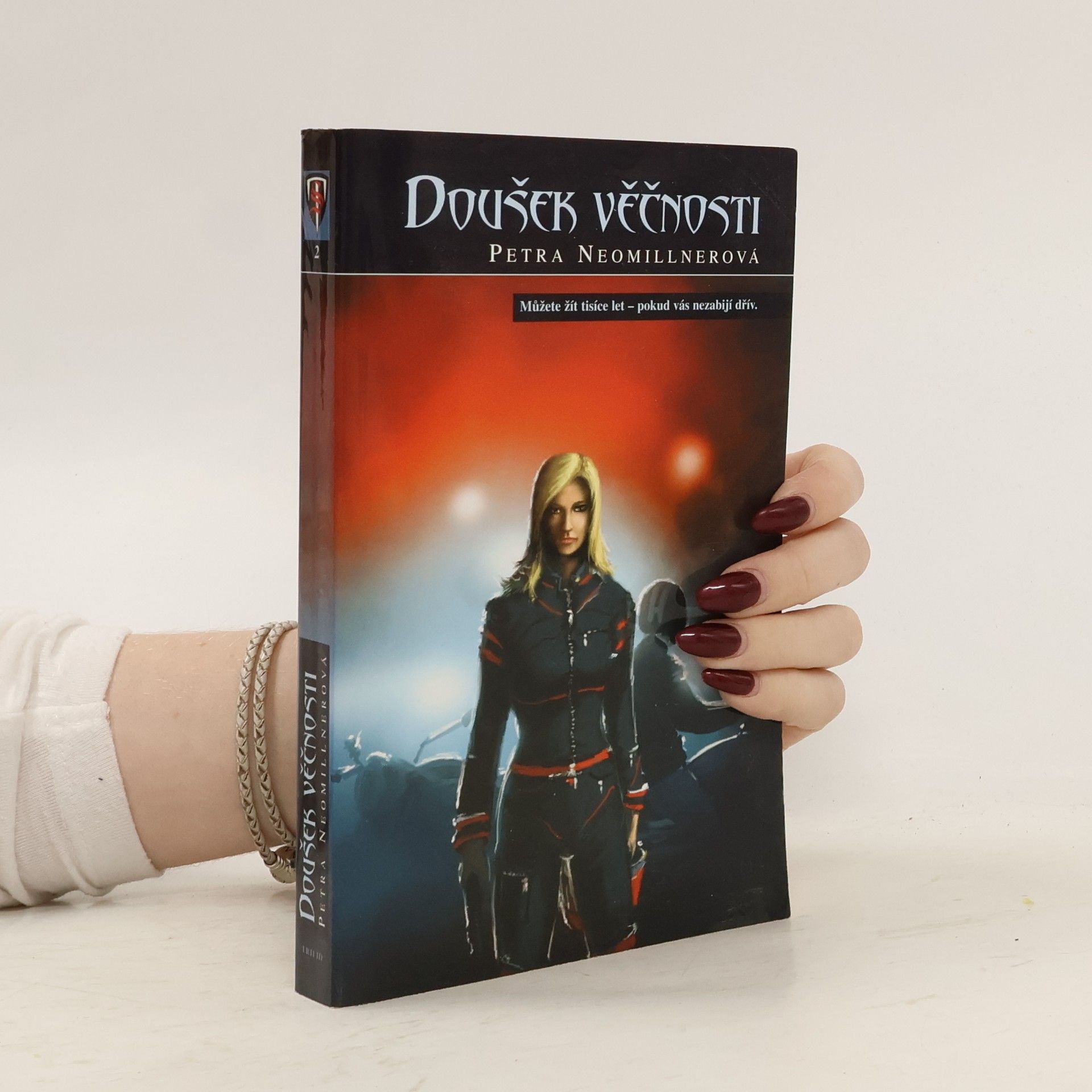 Petra Neomillnerová Doušek věčnosti