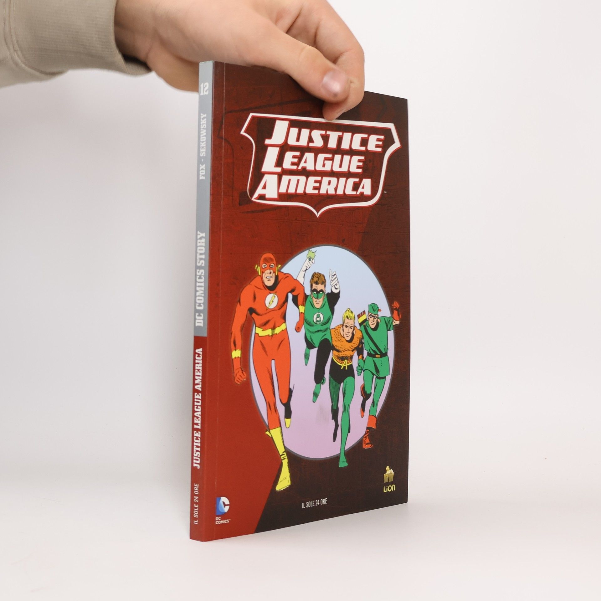 Various authors Justice League America 12