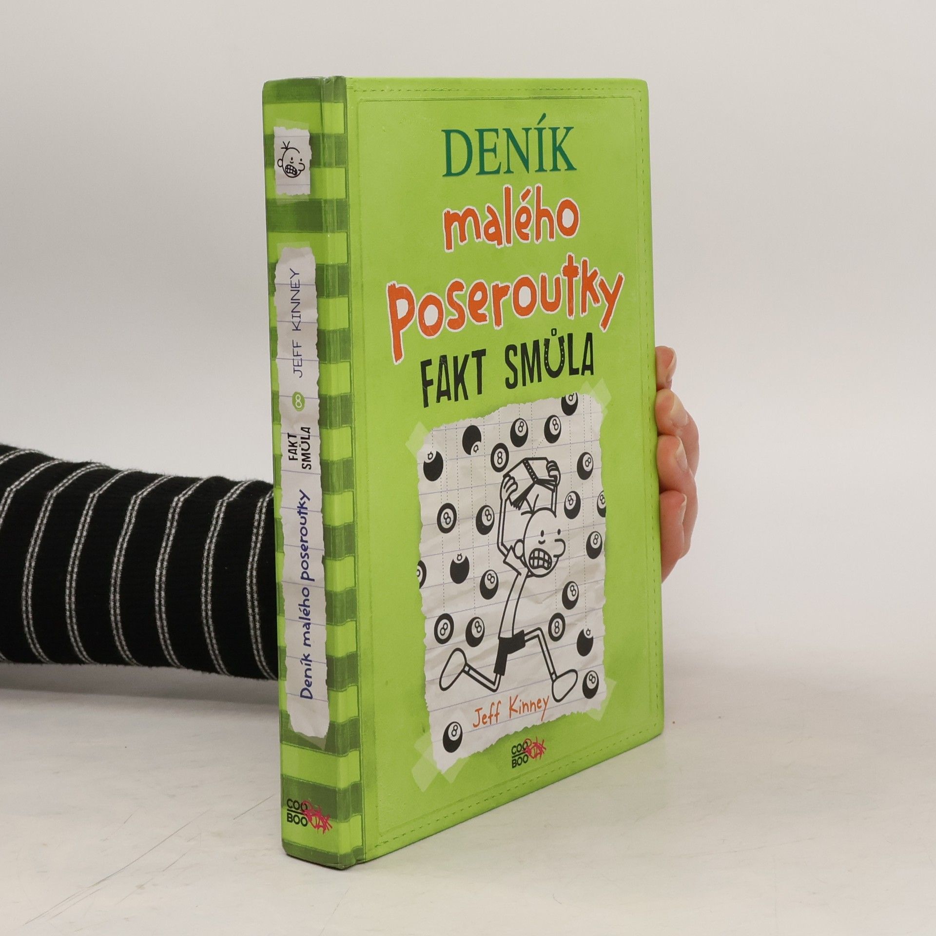 Jeff Kinney Deník malého poseroutky 8. Fakt smůla