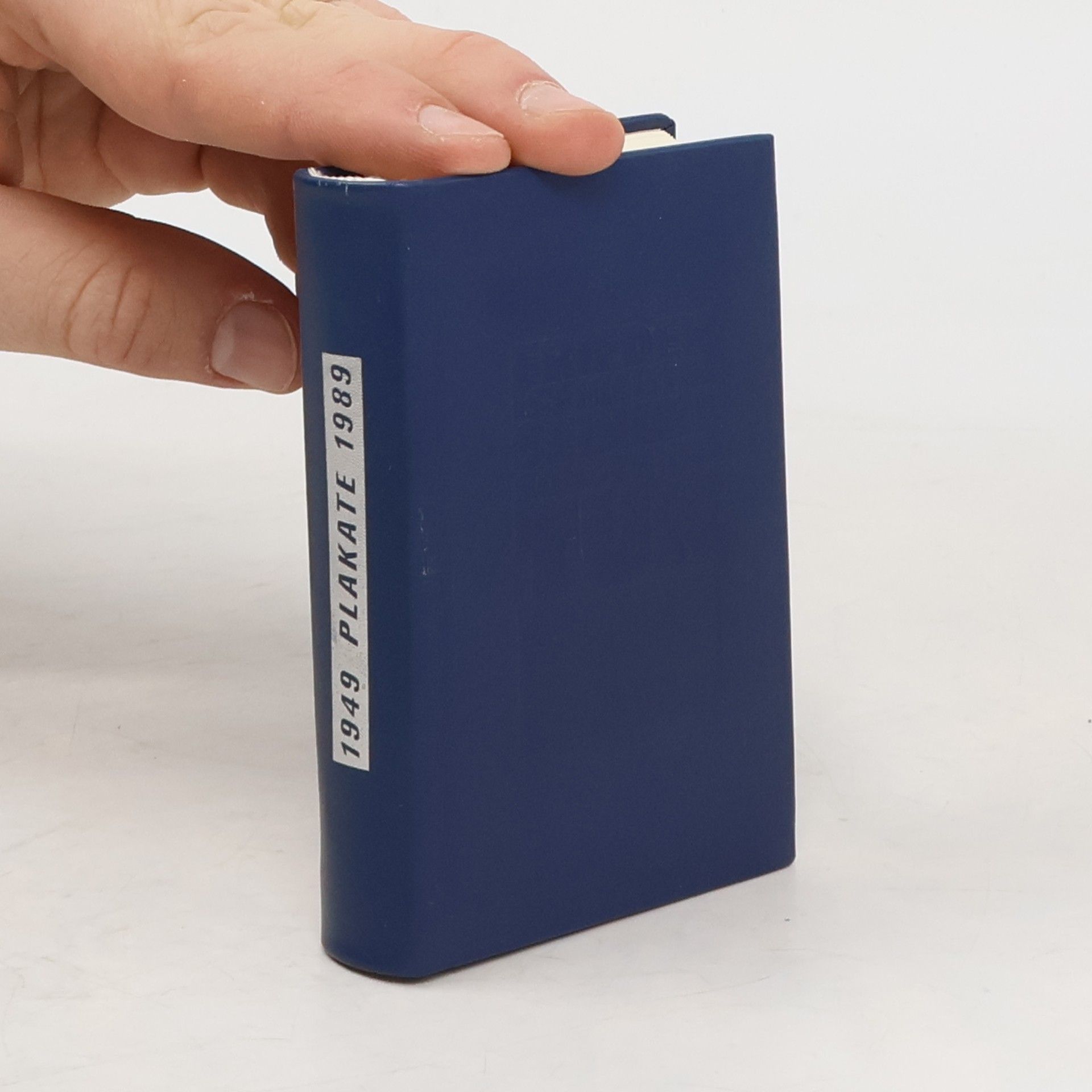 AA.VV. Frieden ist nicht sein, sondern tun. Plakate 1949-1989