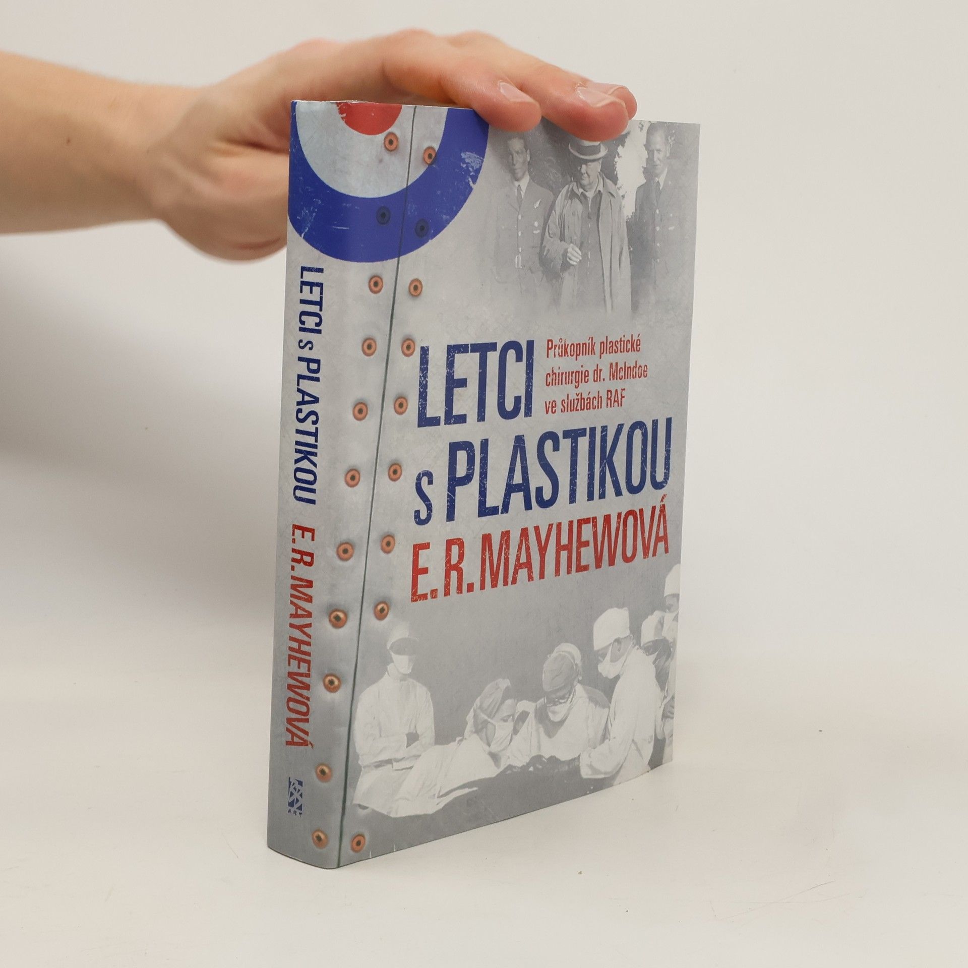 Letci s plastikou