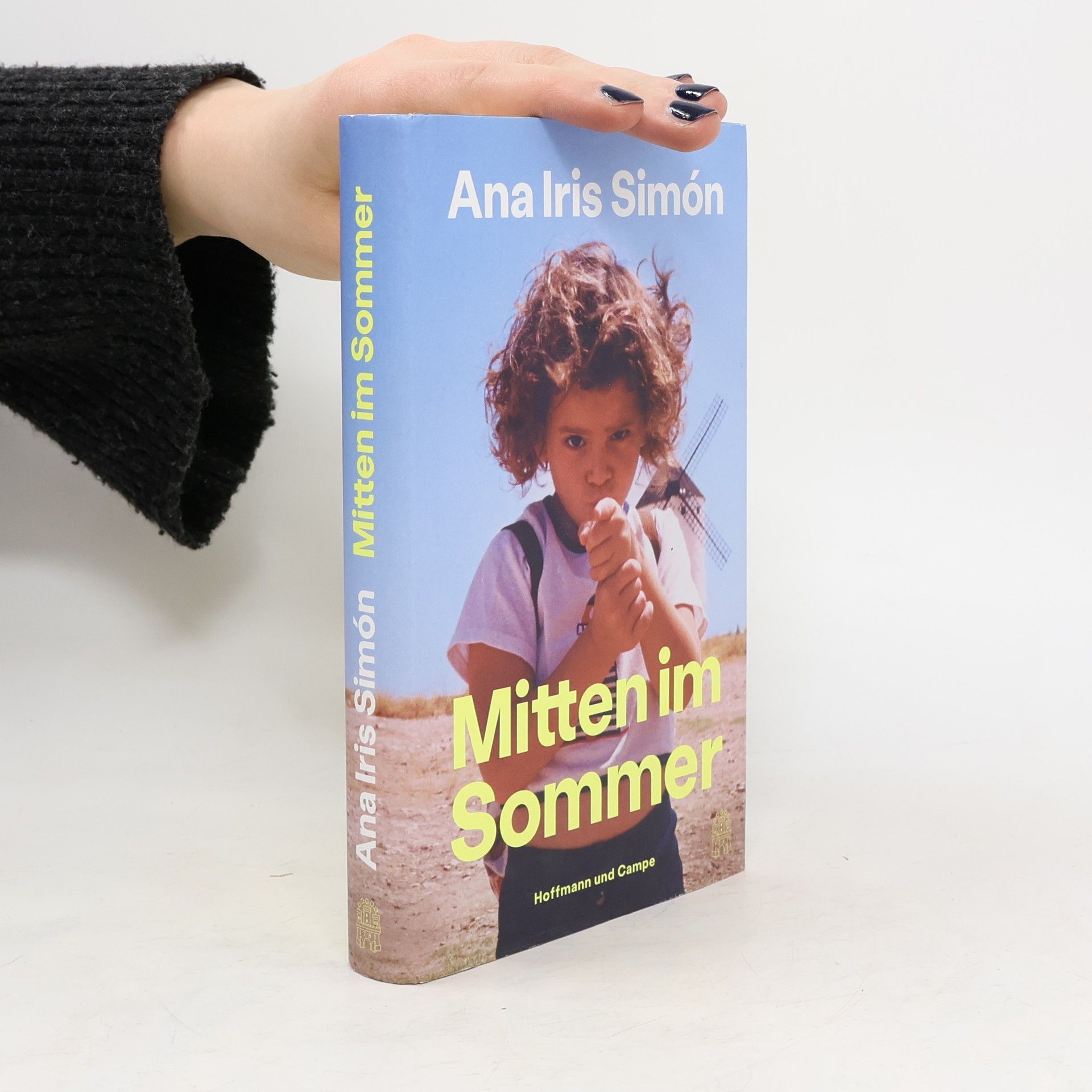 Ana Iris Simón Mitten im Sommer