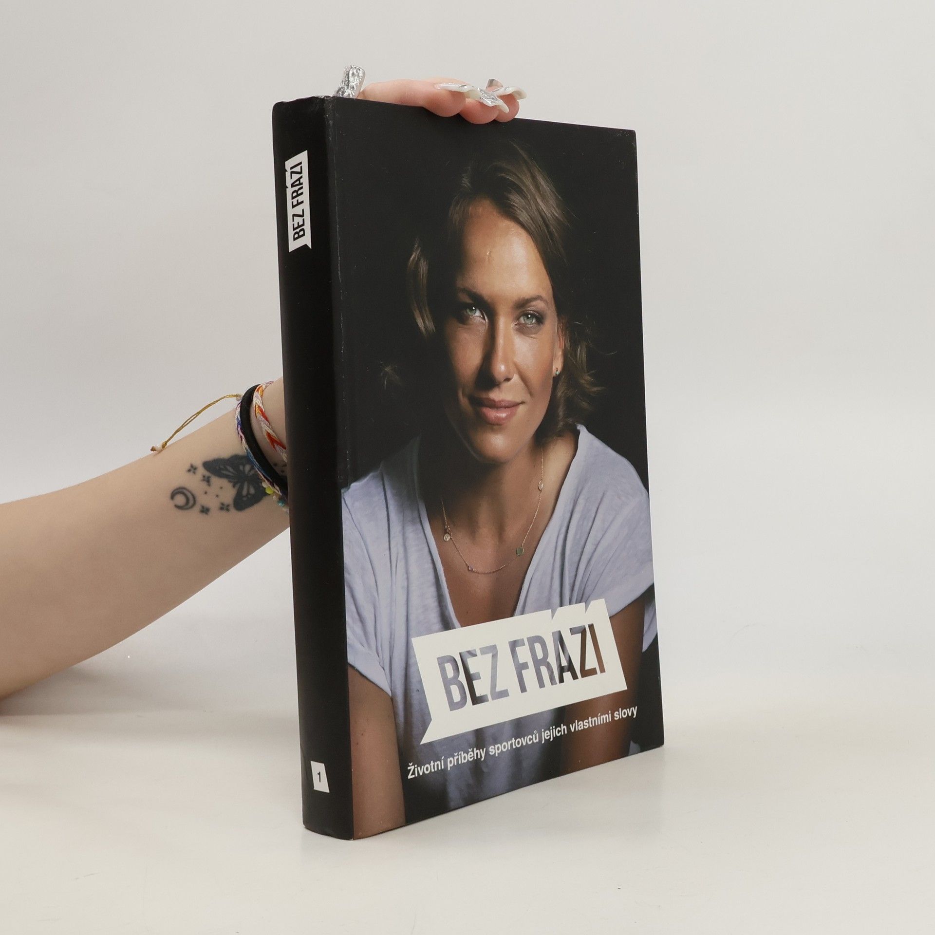 Collectif d'auteurs Bez frází