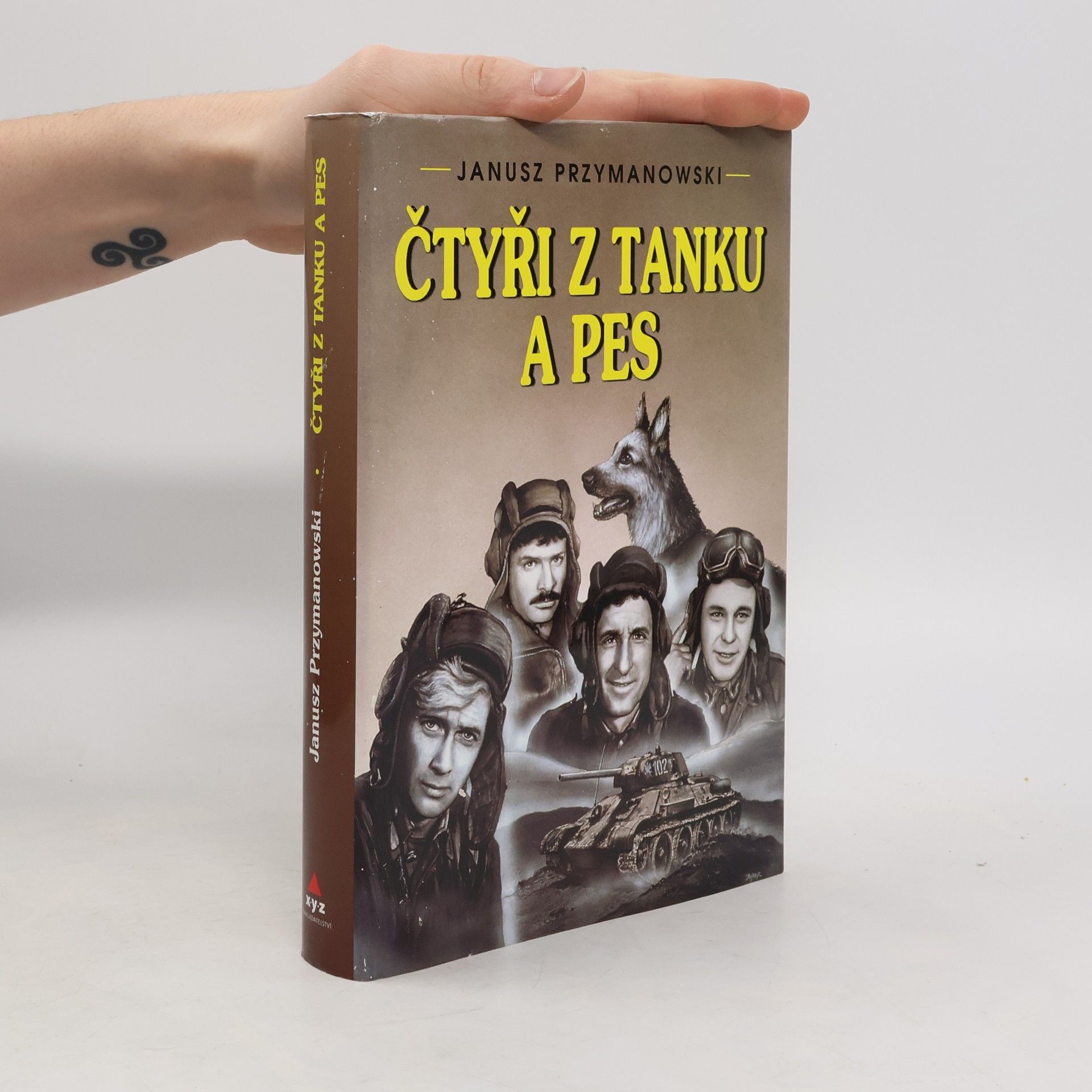 Janusz Przymanowski Čtyři z tanku a pes