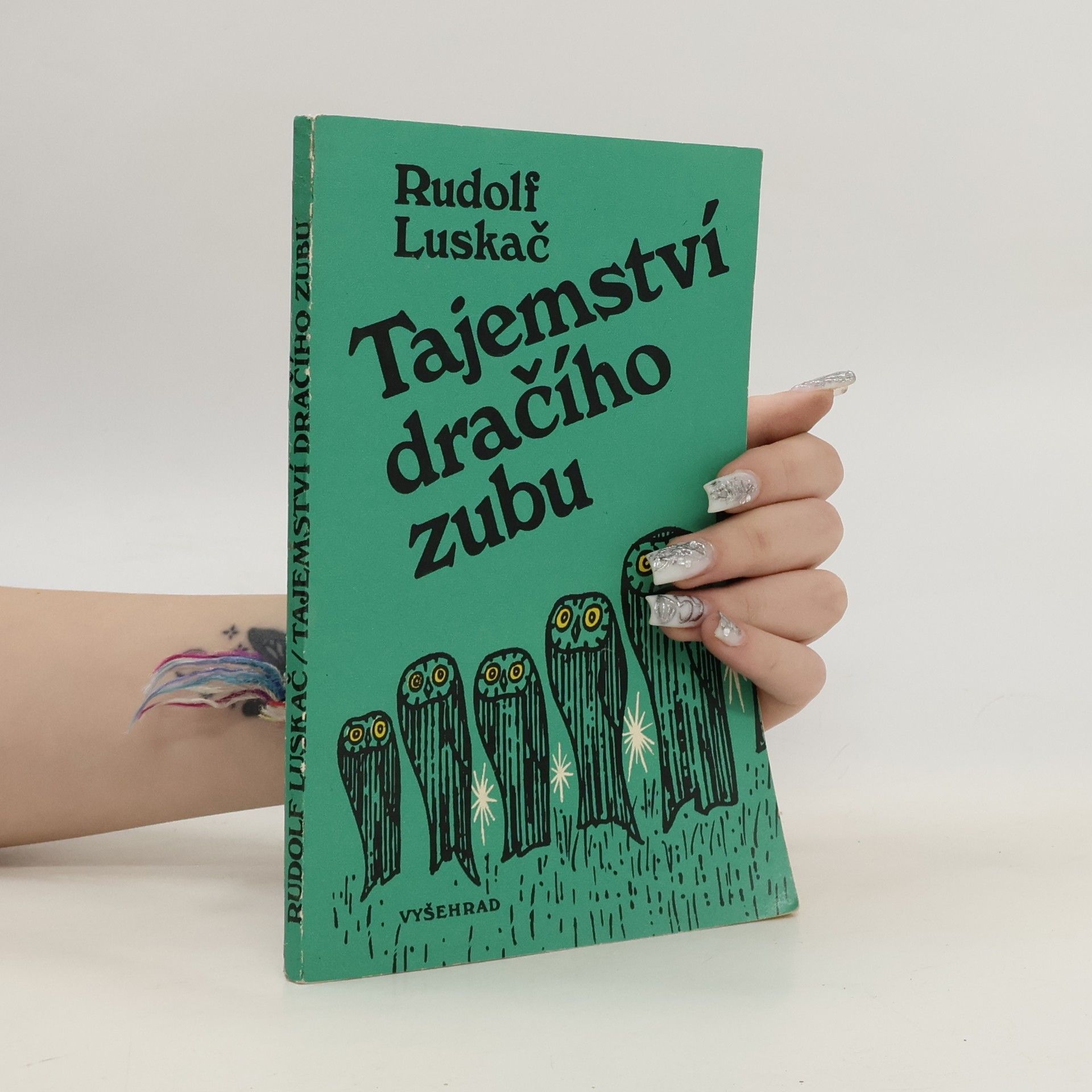 Tajemství dračího zubu