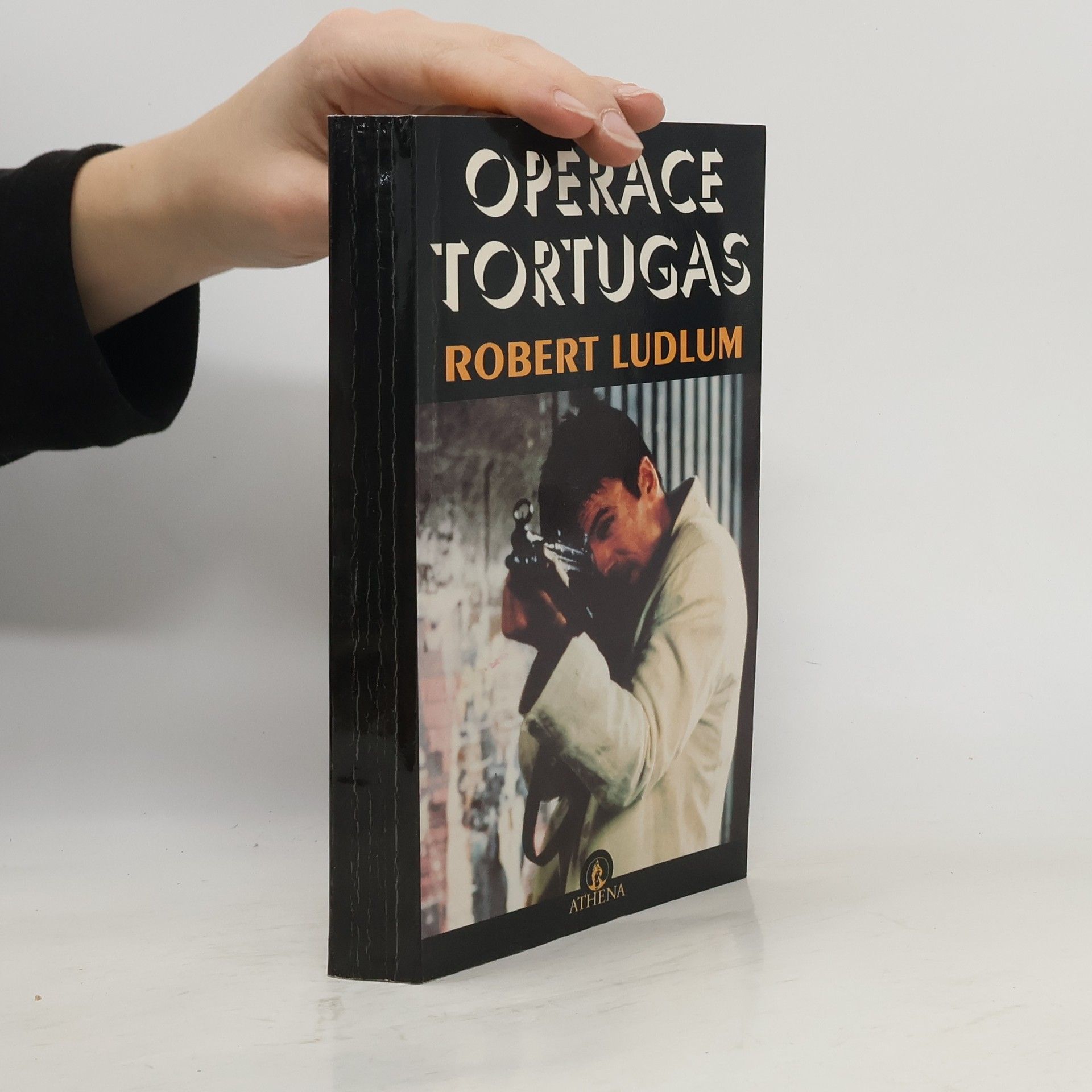 Robert Ludlum Operace Tortugas