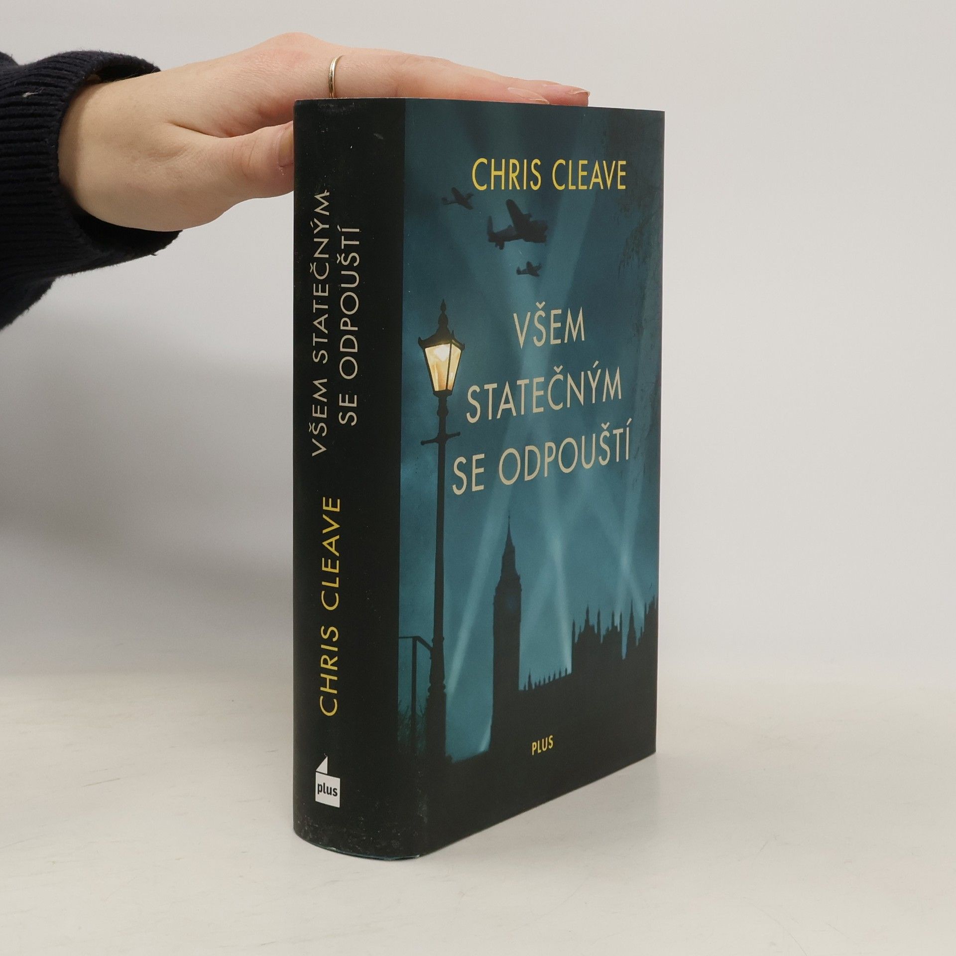 Chris Cleave Všem statečným se odpouští