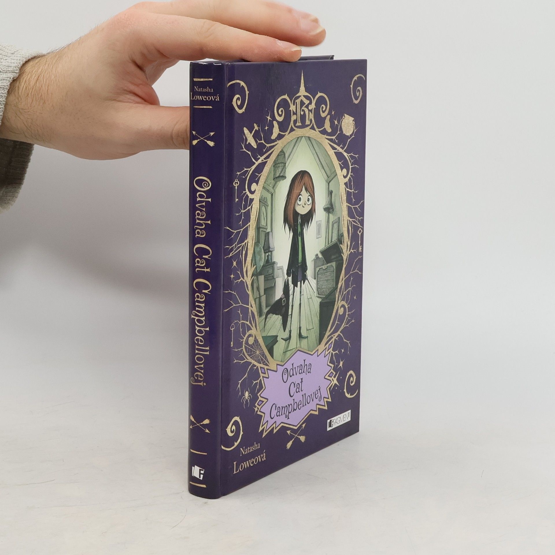 Natasha Lowe Odvaha Cat Campbellovej