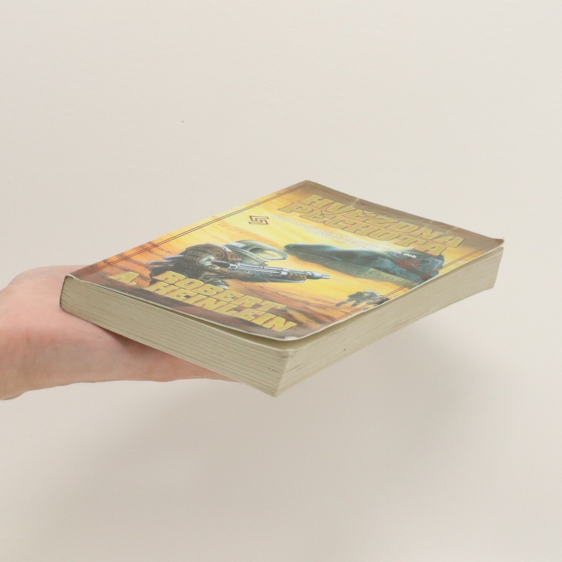 Robert A. Heinlein Hvězdná pěchota