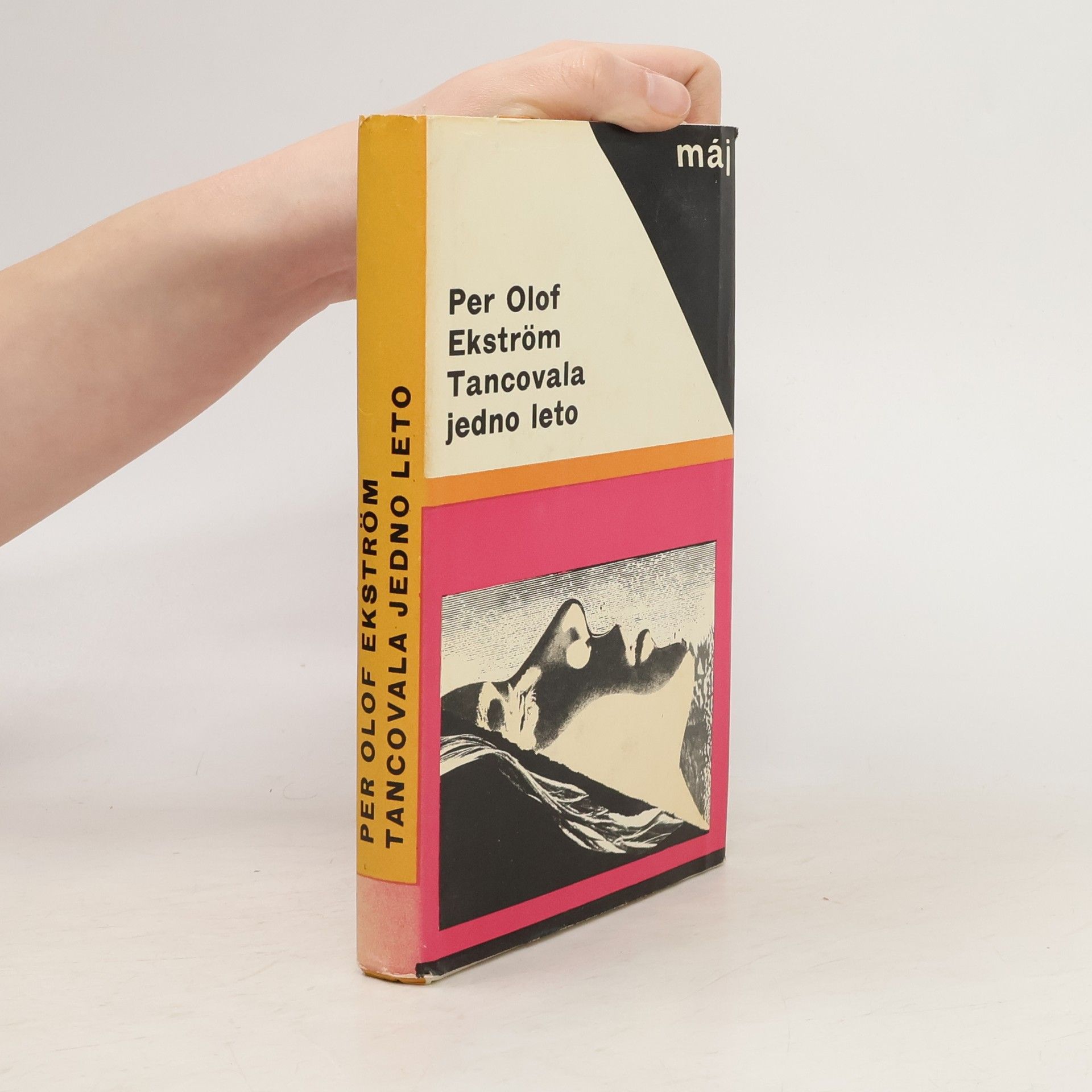 Tancovala jedno leto