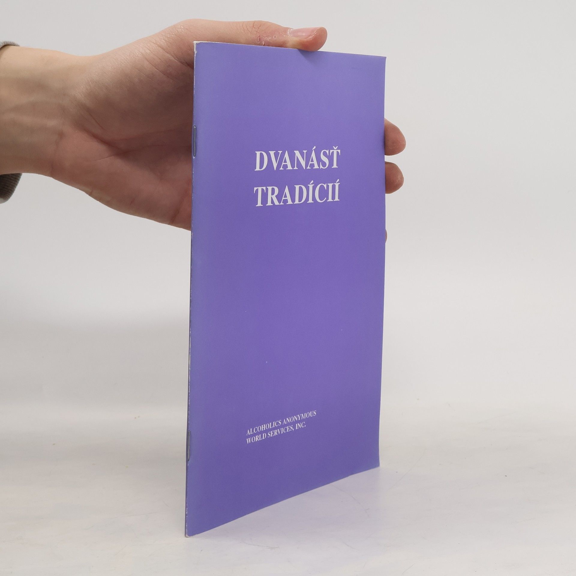 Autores varios Dvanásť tradícií