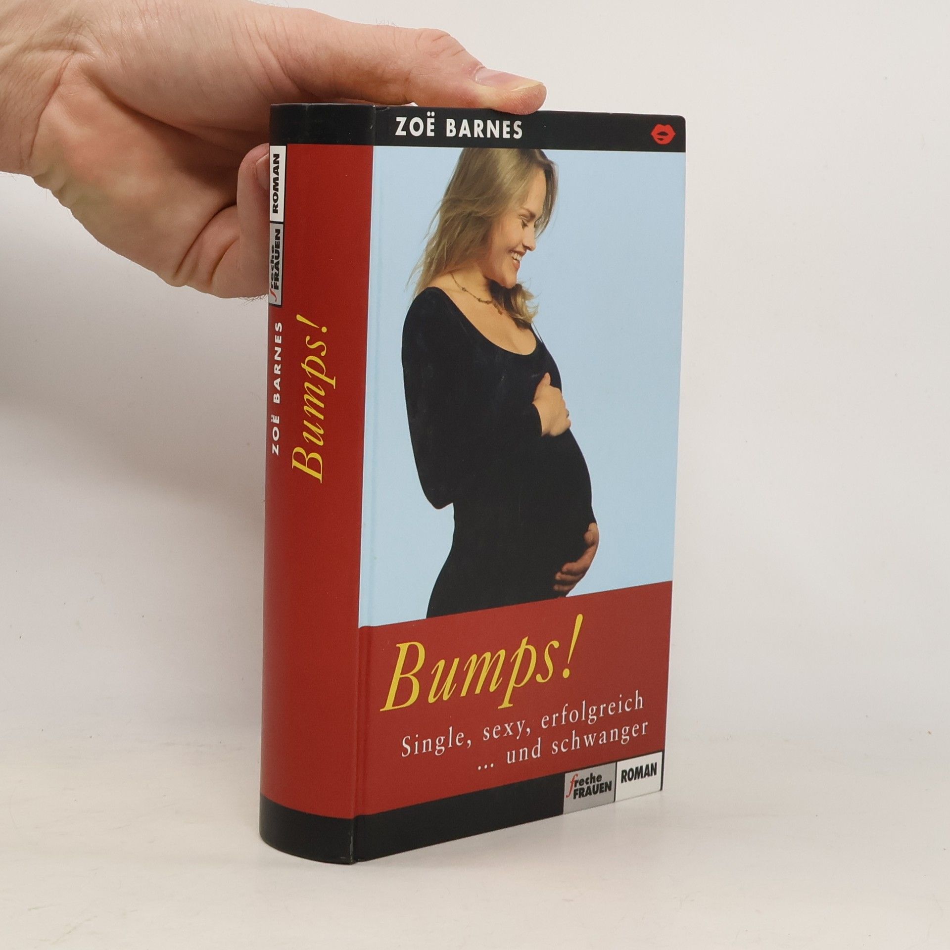 Zoe͏̈ Barnes Bumps!