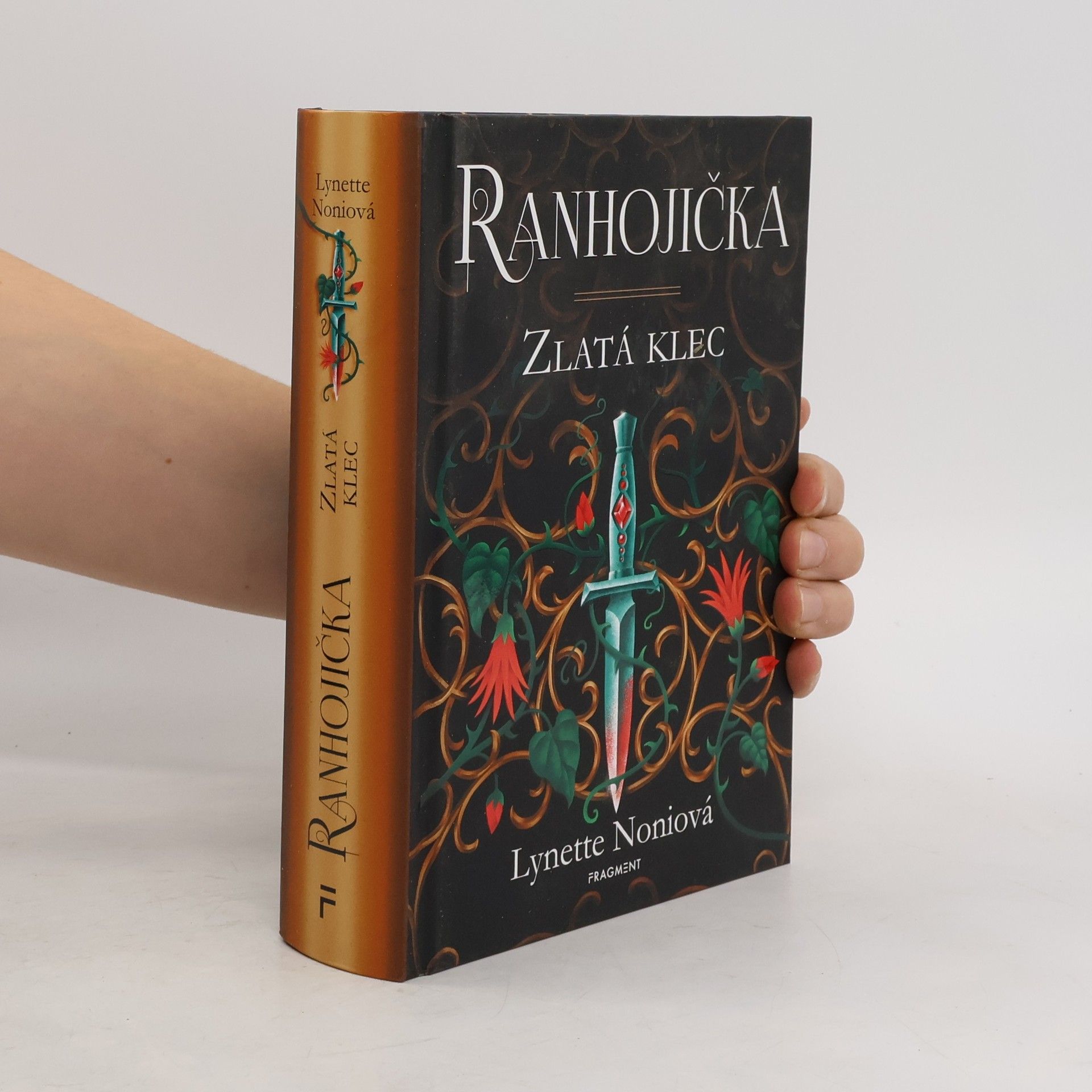 Lynette Noni Ranhojička. Zlatá klec